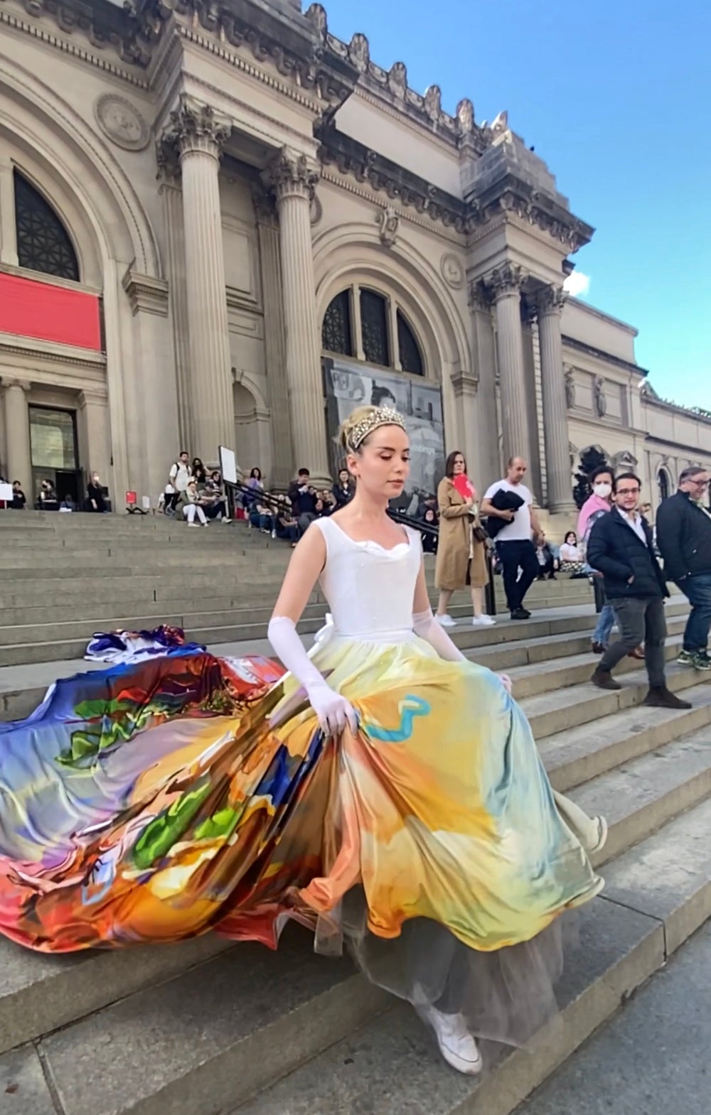 Queen Astraea running through New York (Collect/PA Real Life)