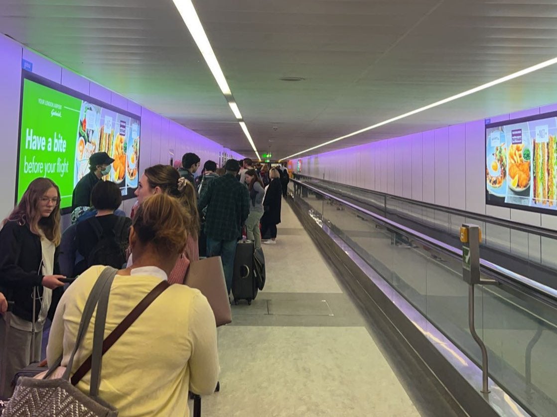 A customer photo of British Airways check-in queues last Friday