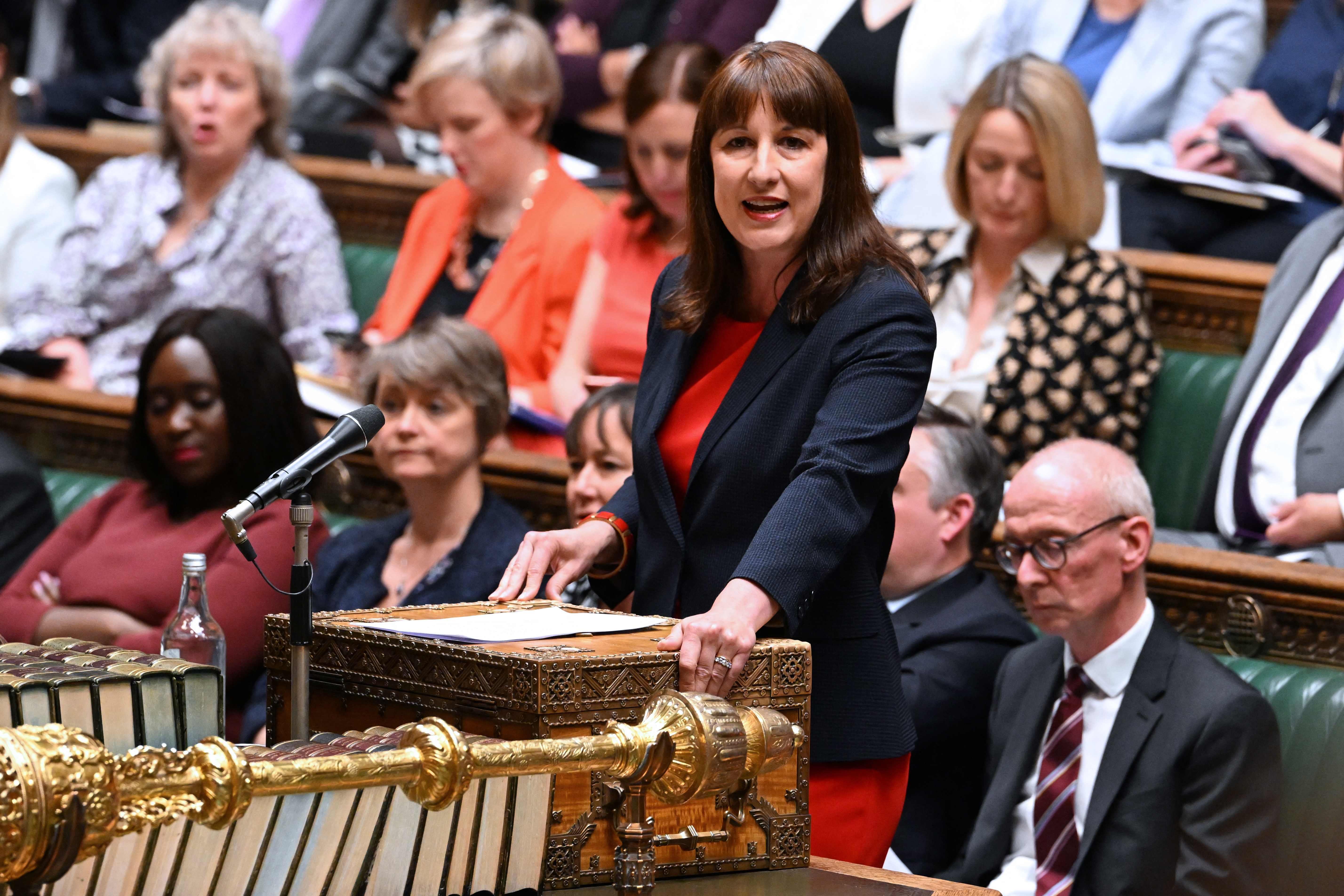 Labour’s Rachel Reeves says the Tories ‘have lost control of the economy’