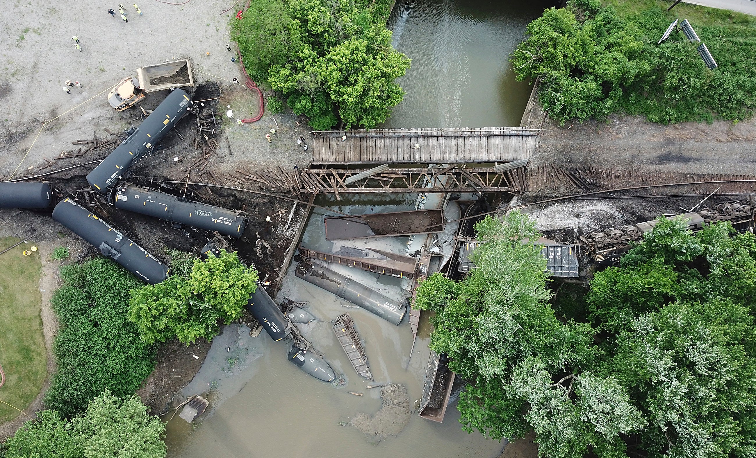 Scene of a train crash outside Pittsburgh