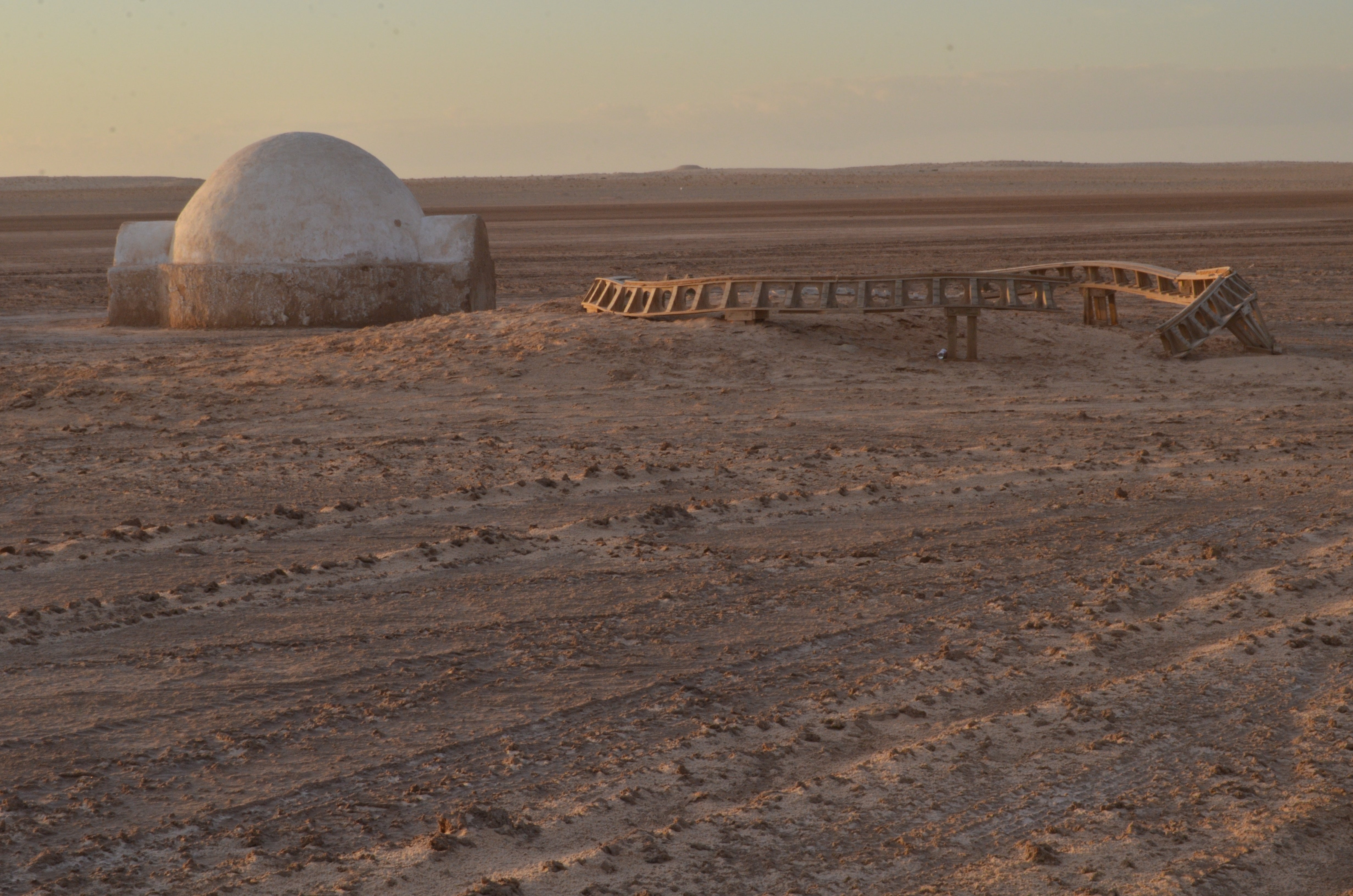 The igloo entrance to the Lars Homestead in Tunisia’s Chott el Djerid