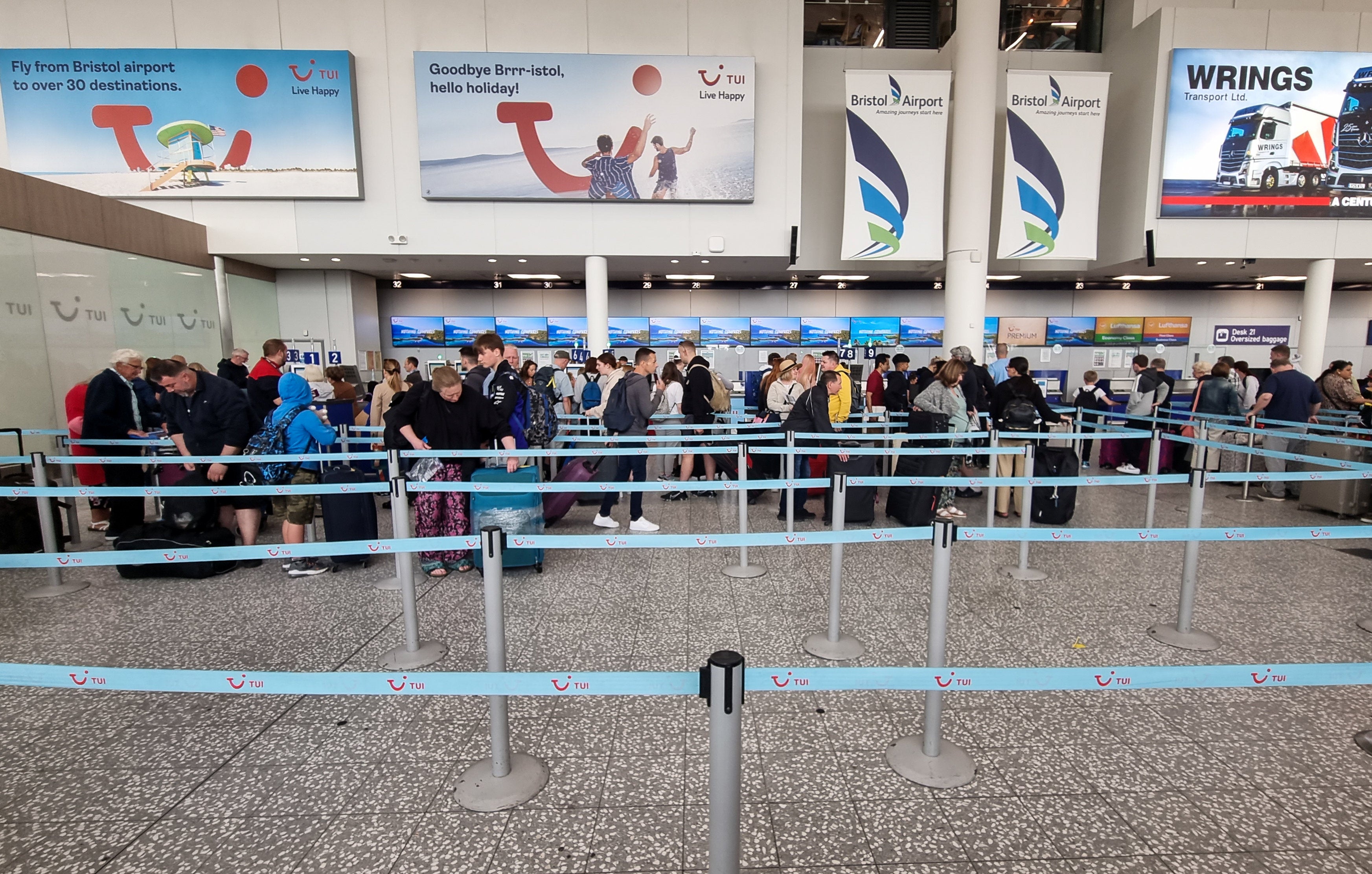 Bristol airport queues