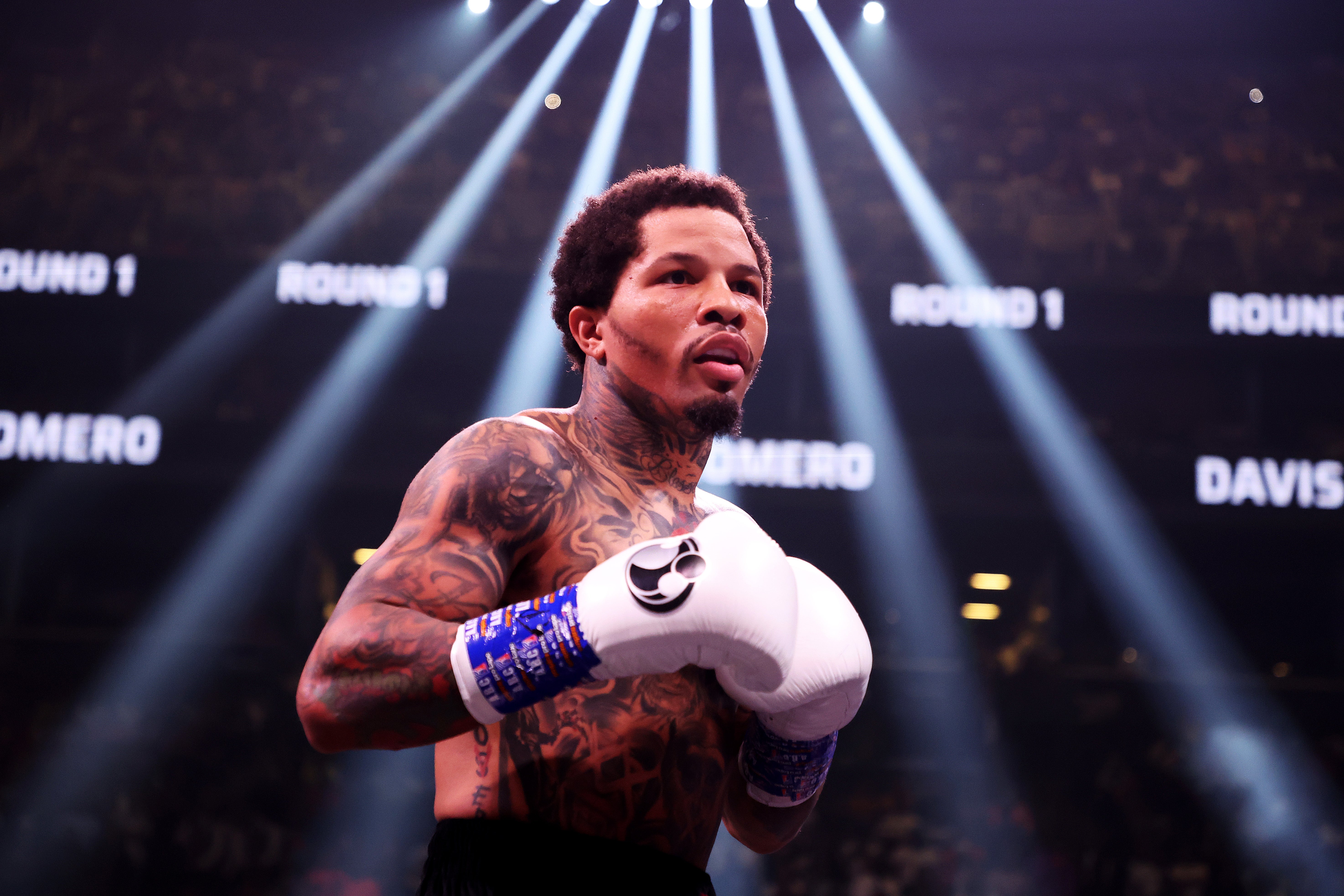 Gervonta Davis in action against Rolando Romero