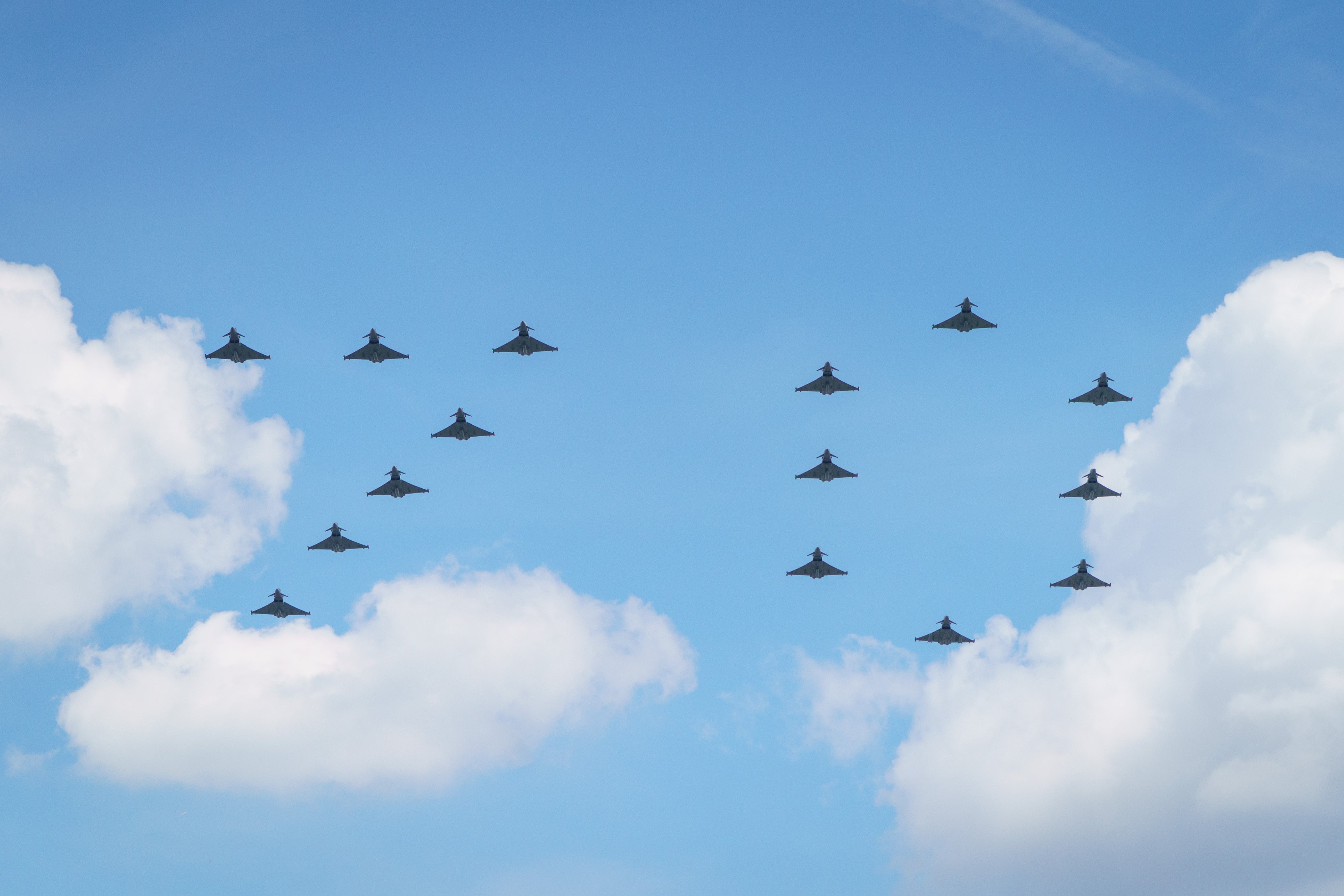 Aircraft spell out 70 during the flypast