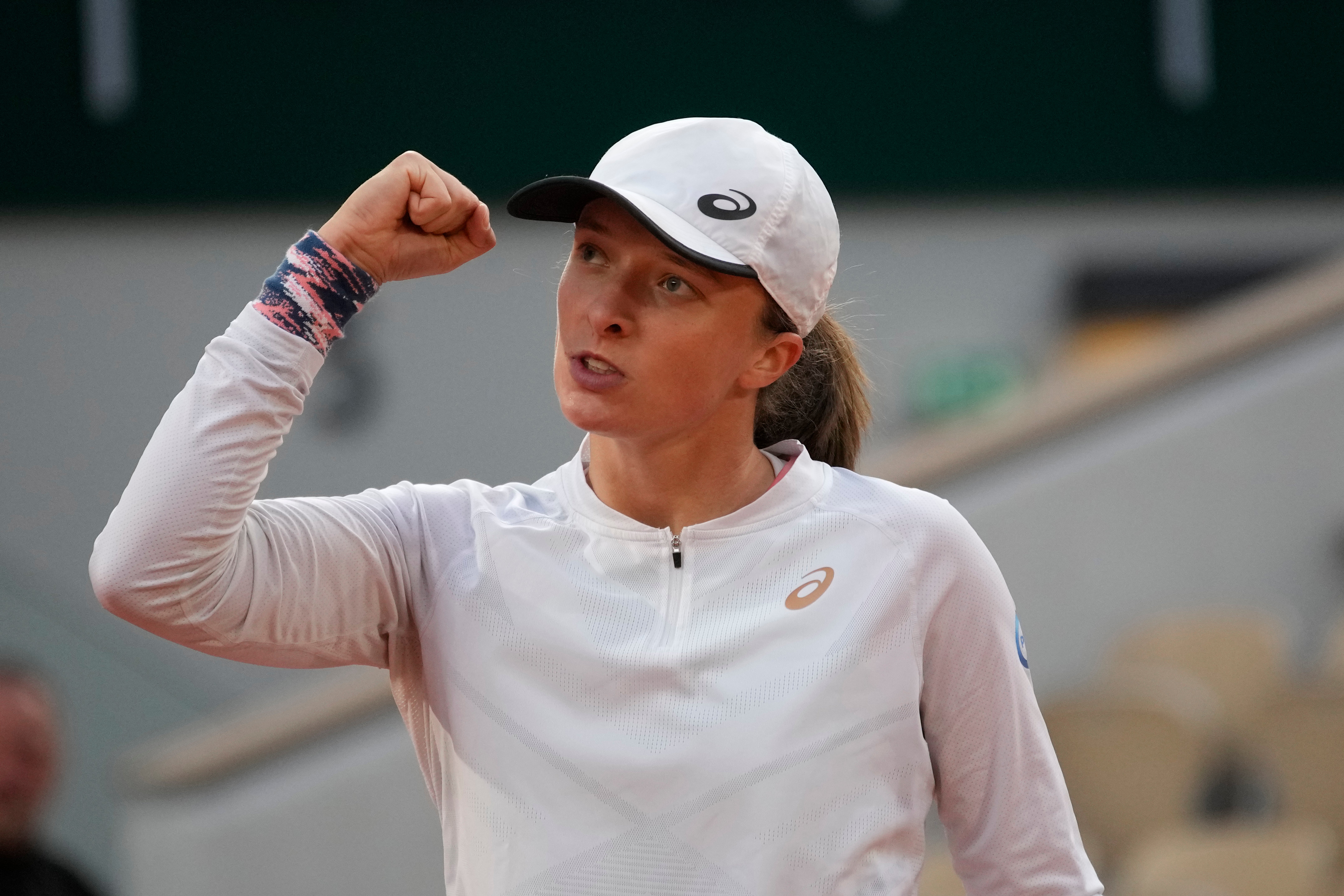 Iga Swiatek was ‘surprised’ by Mauresmo’s comments (Christophe Ena/AP)