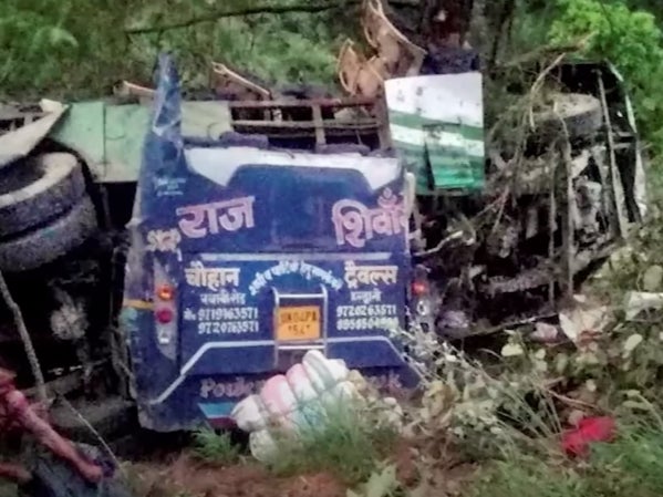 The bus was carrying passengers from Madhya Pradesh to Yamunotri – a major Hindu religious spot in Uttarakhand