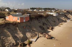 Nearly 200,000 homes in England could be lost to rising sea in next 30 years, study warns