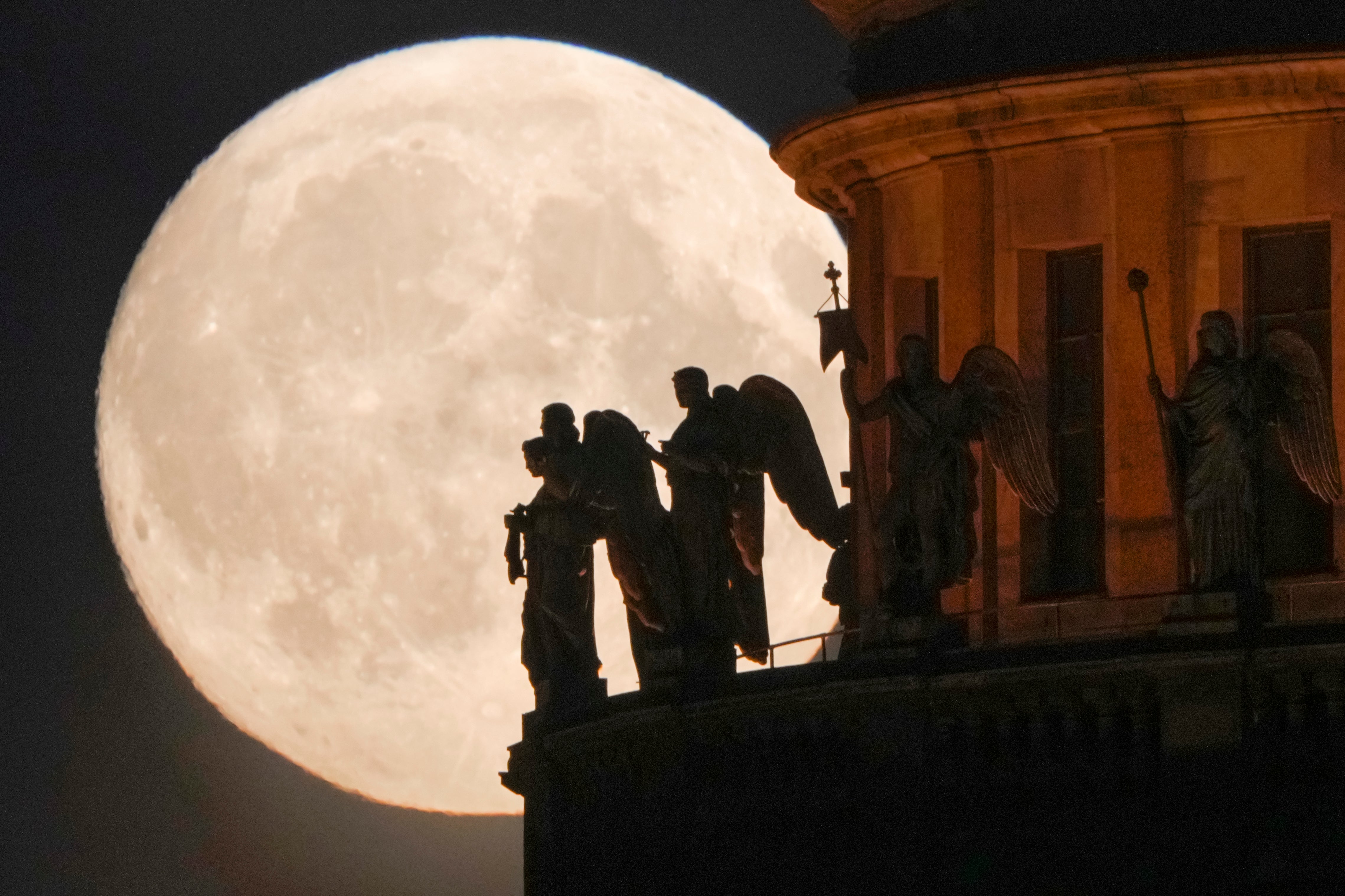 Supermoon Photo Gallery