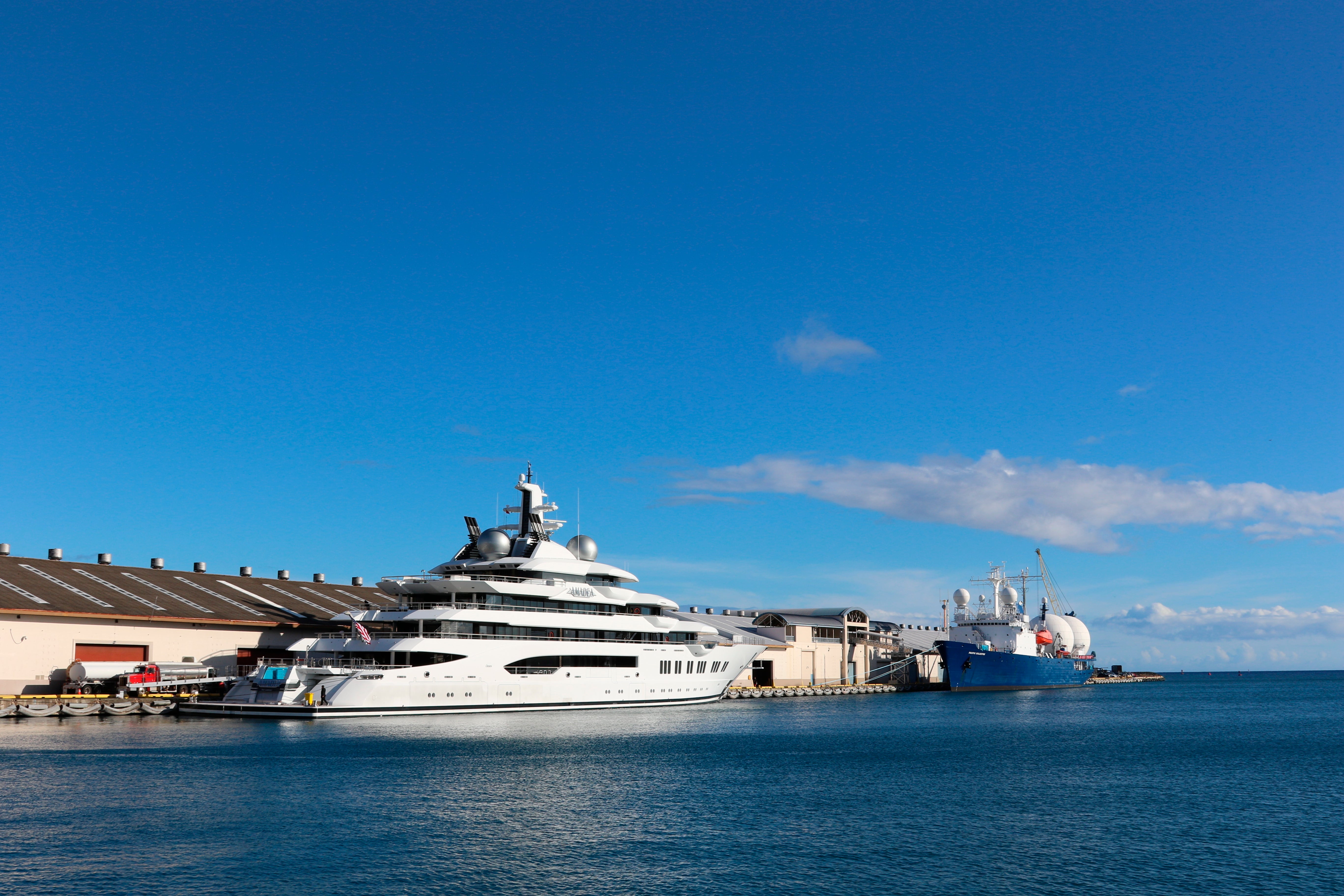Hawaii Superyacht Russia