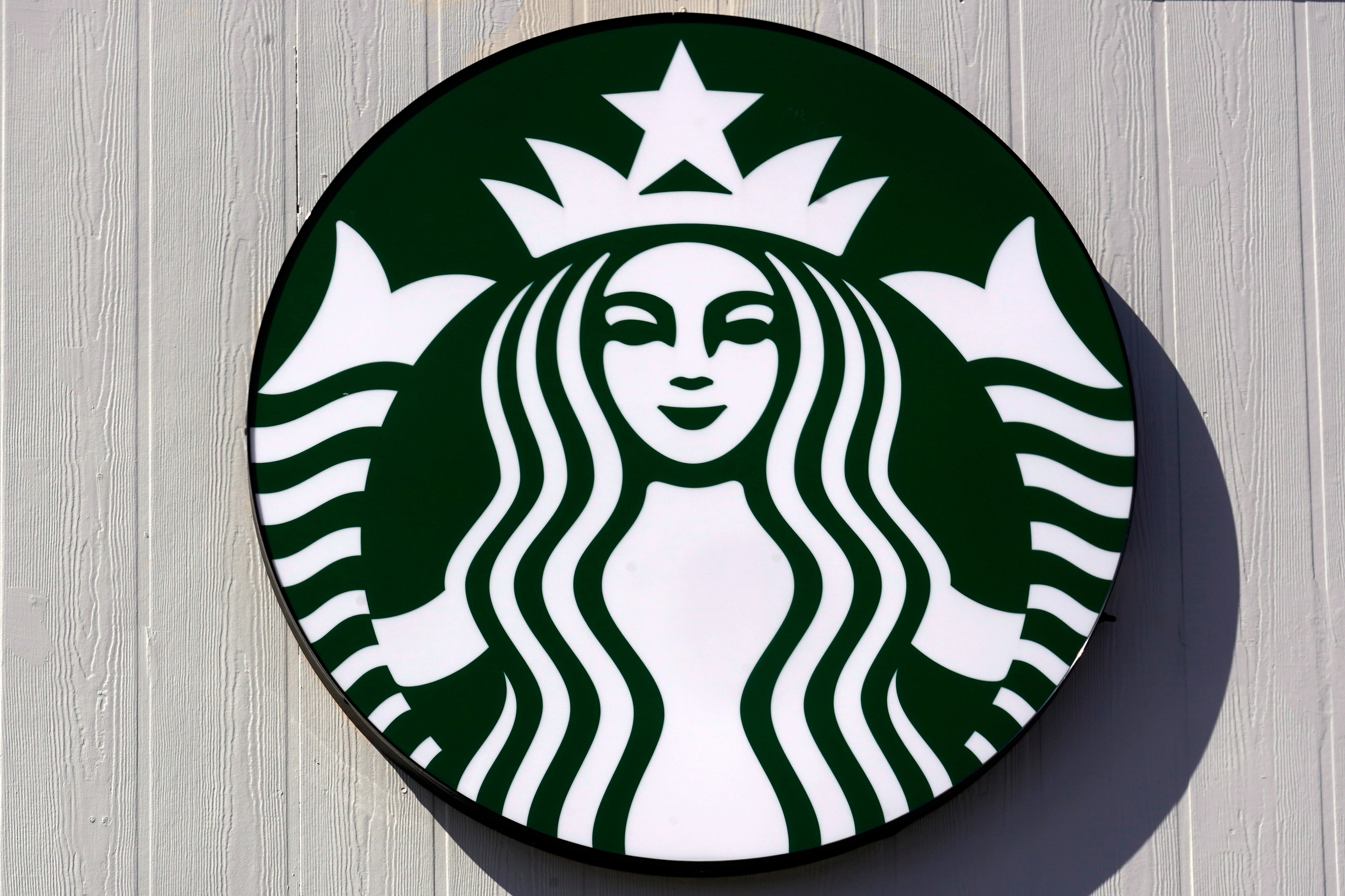 Starbucks-Executive-Labor