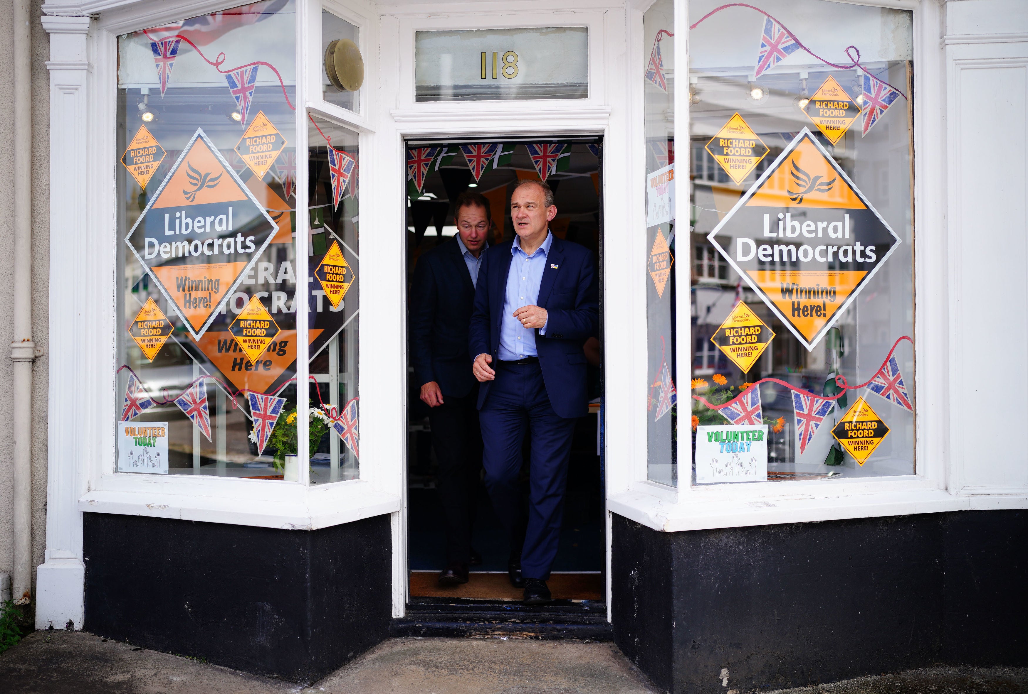 Lib Dem leader Ed Davey on the campaign trail in Tiverton and Honiton