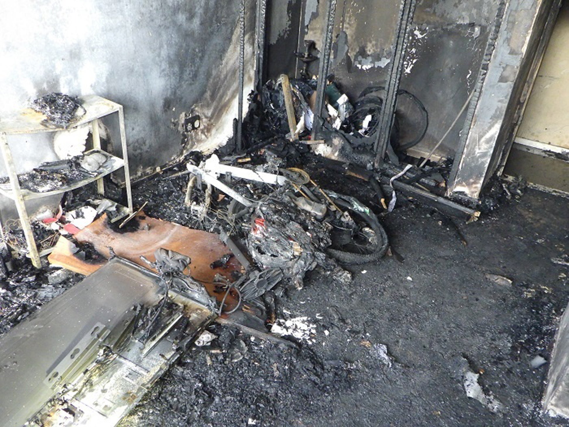 The fire damage inside the 12th floor flat in Shepherds Bush (LBF)