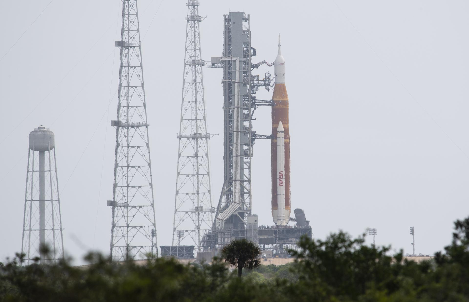 Nasa’s Space Launch System Moon rocket at launch pad 39B at Kennedy Space Center for a wet dress rehearsal fueling test