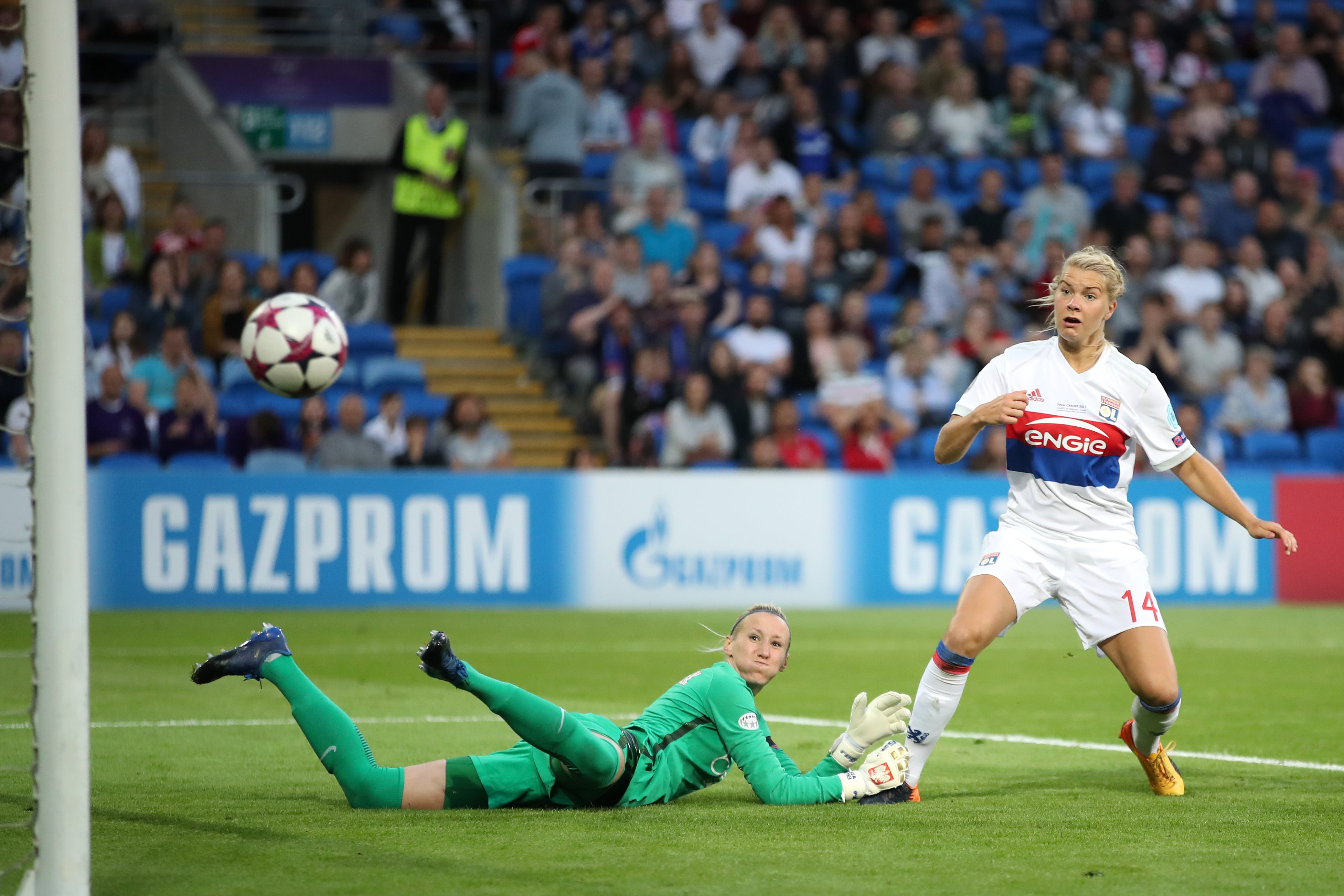 Bronze played with Ada Hegerberg (right) at Lyon (Nick Potts/PA).