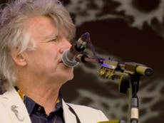 Glastonbury 2022 – live: Crowded House perform on Pyramid Stage after Wet Leg and Blossoms sets