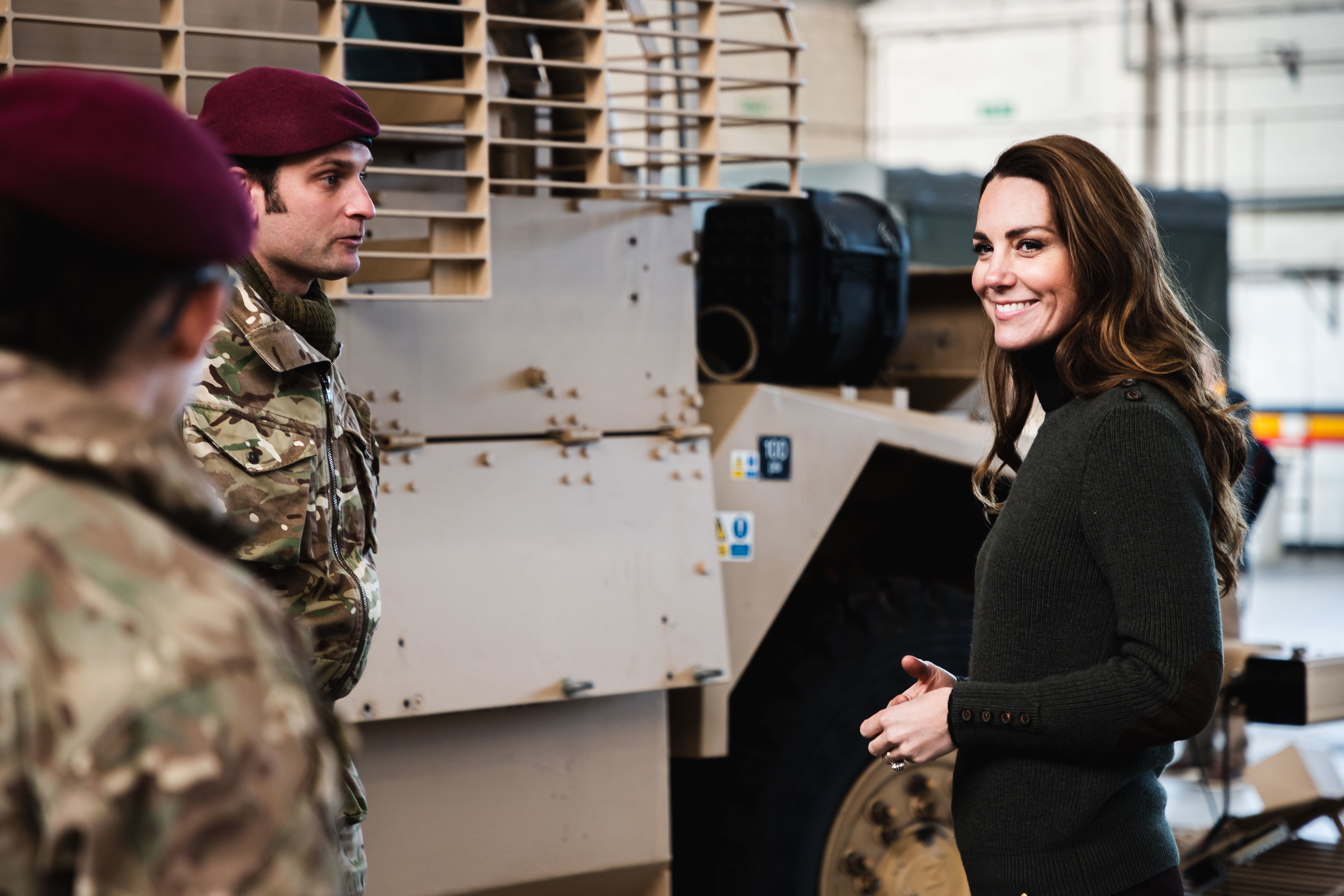 Kate also spent time chatting with military personnel