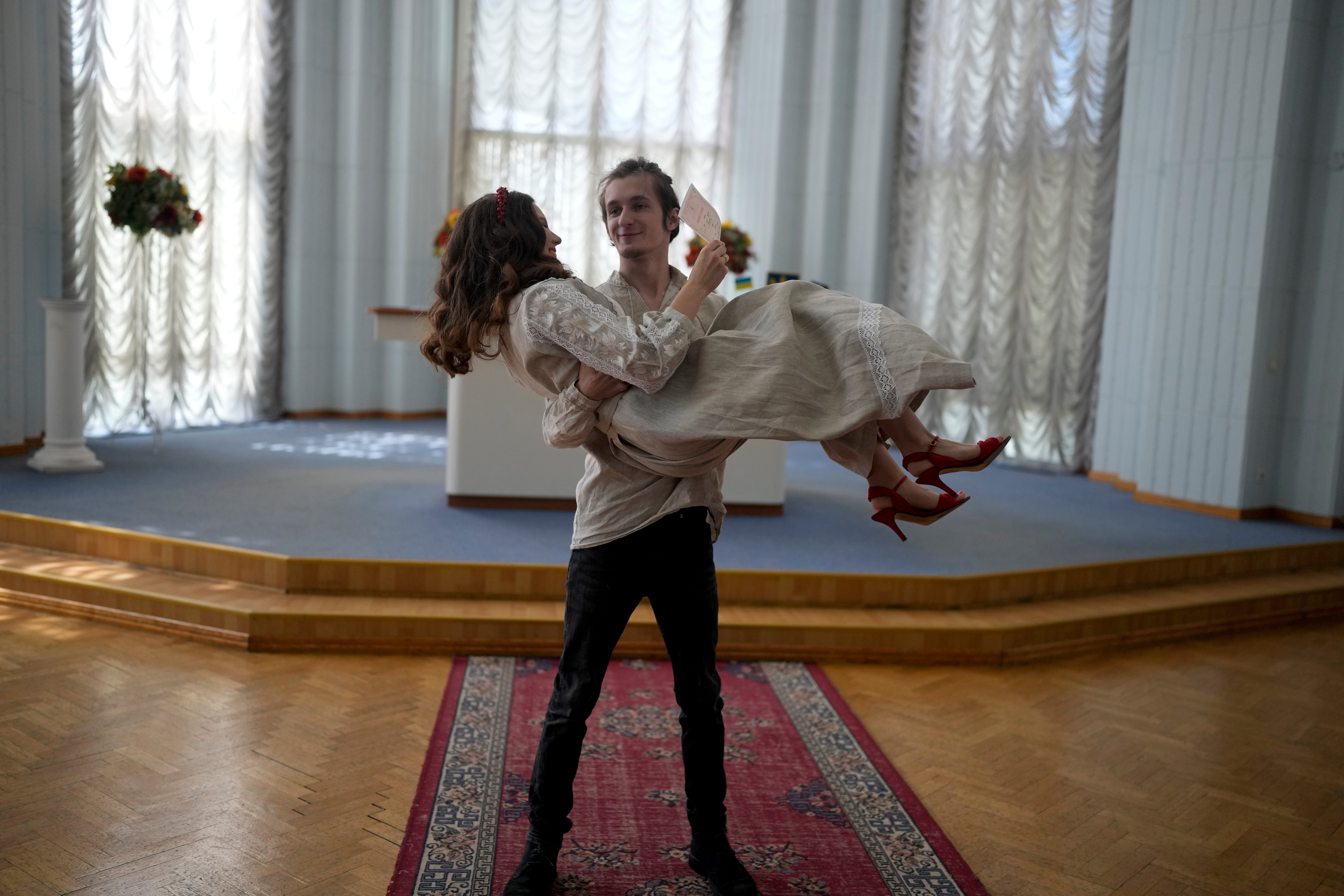 Russia Ukraine War Tying the Knot