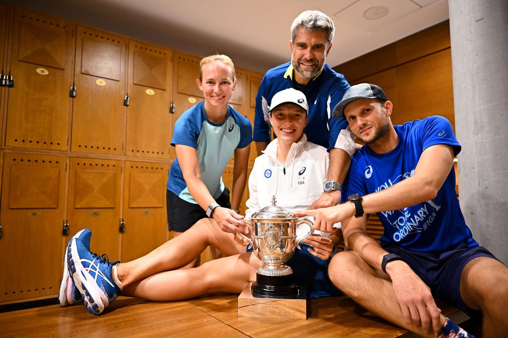 Swiatek with her team including psychologist Daria Abramowicz, after winning the French Open