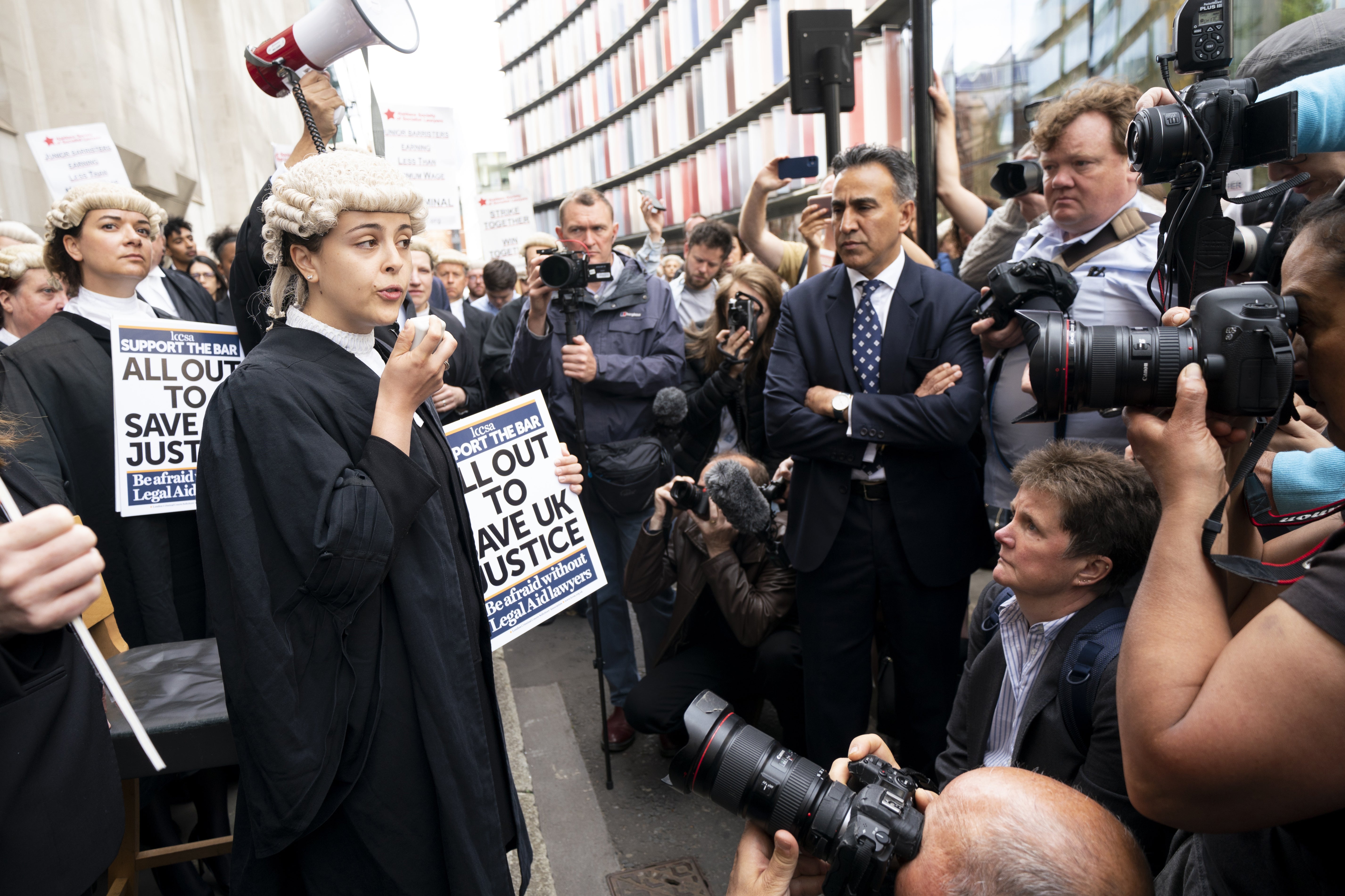 Criminal barrister Alejandra Llorente Tascon speaks outside the Old Bailey (Kirsty O’Connor/PA)