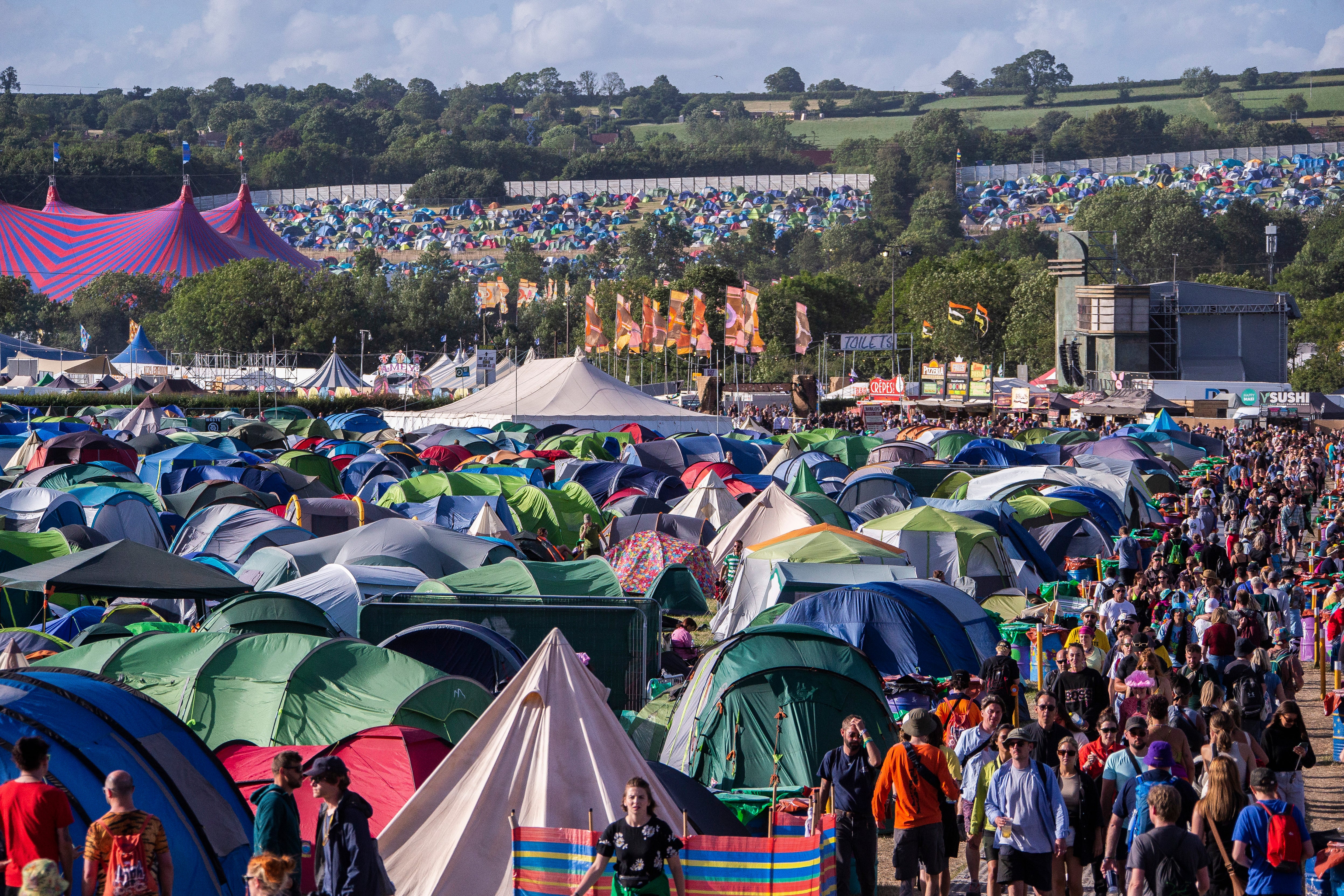 Crowds at Glastonbury 2022