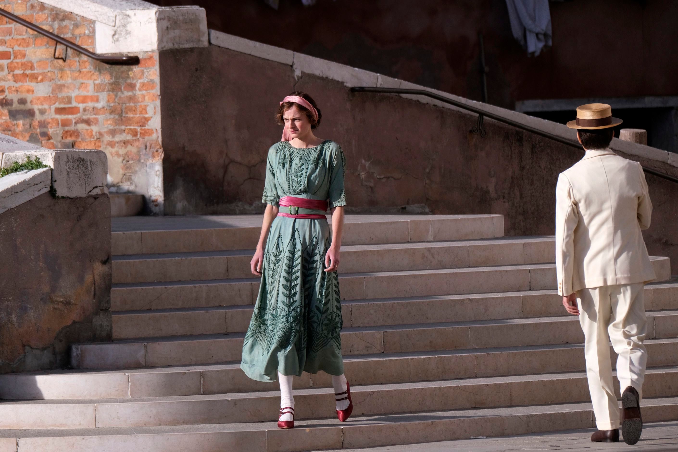 Emma Corrin filming the Netflix adaptation of DH Lawrence'’s novel ‘Lady Chatterley’s Lover’ in Venice