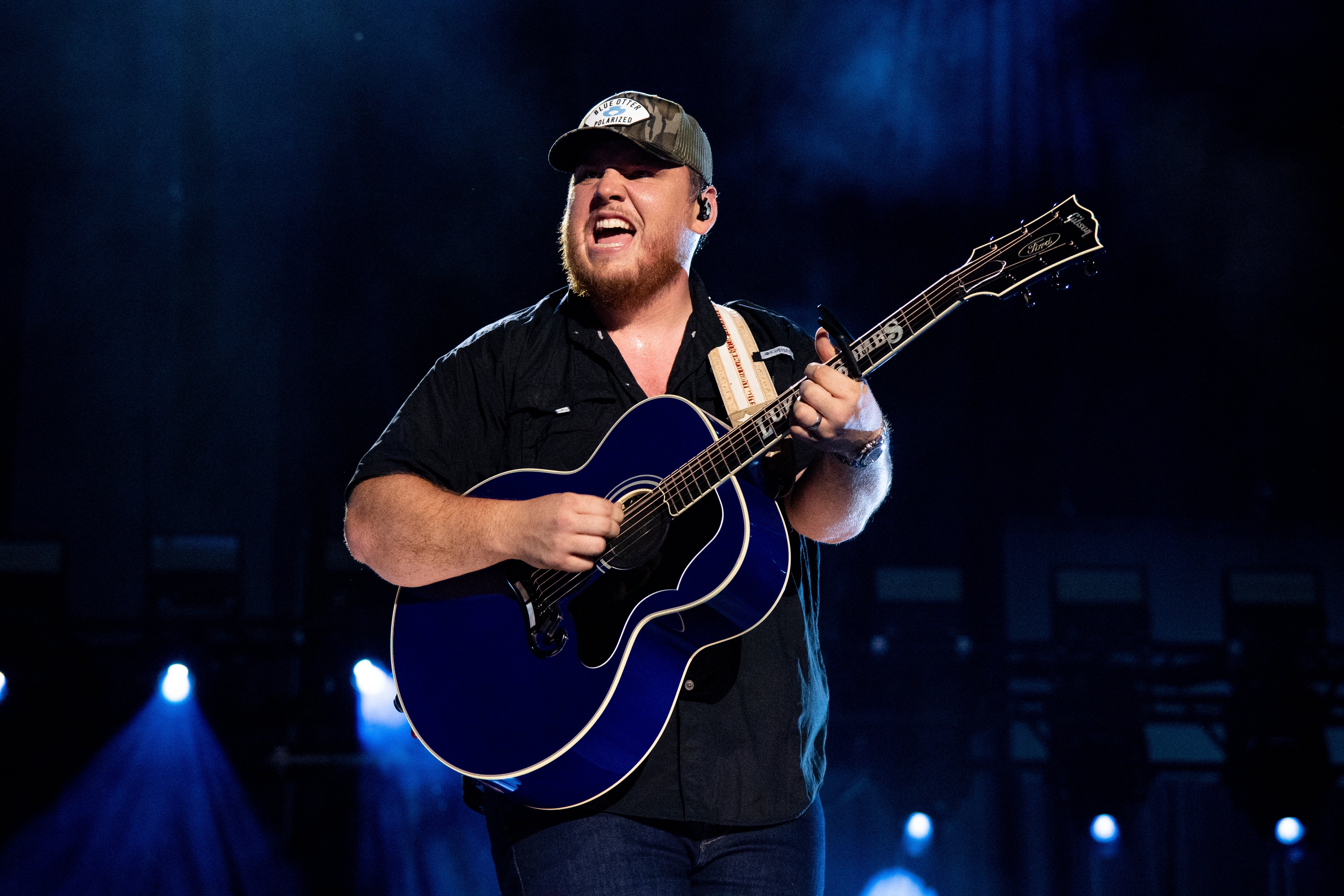 Music-Luke Combs