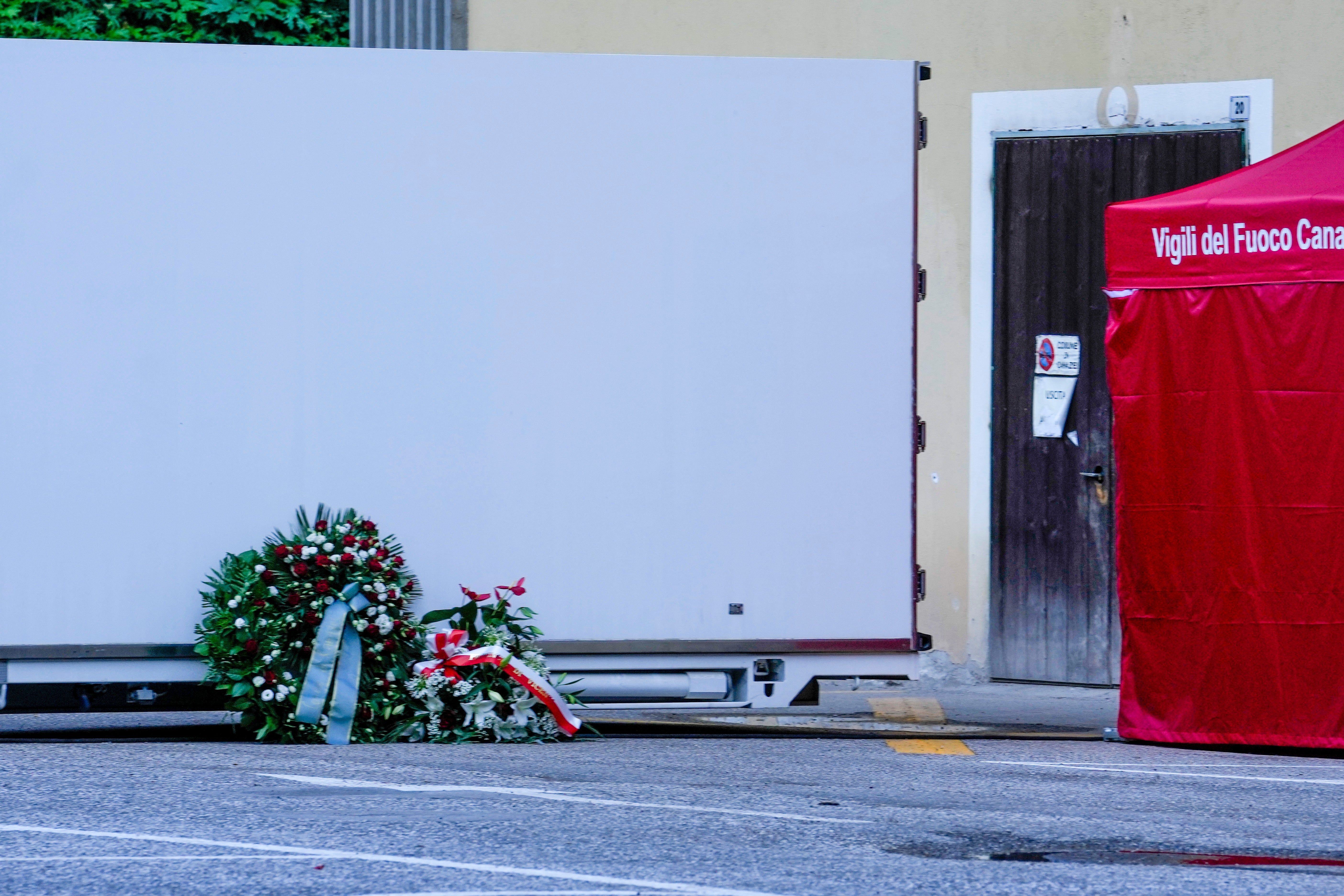 Italy Glacier Hikers Killed