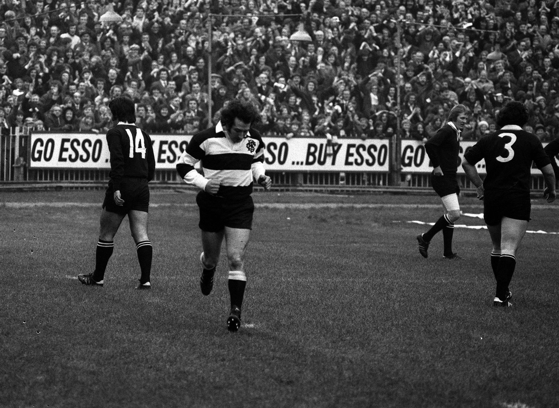 Sir Gareth Edwards playing for the Barbarians against New Zealand (PA)