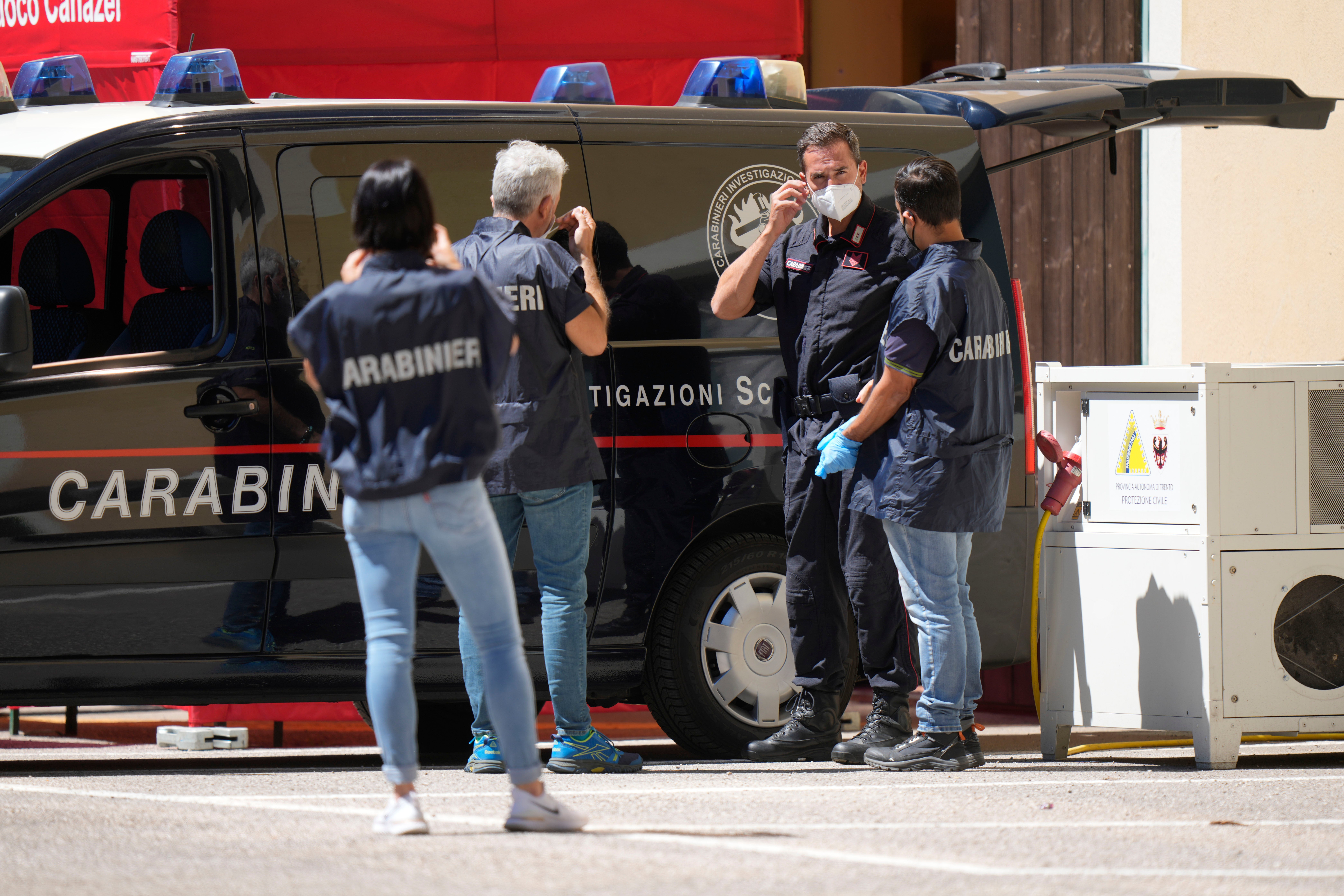 Italy Glacier Hikers Killed