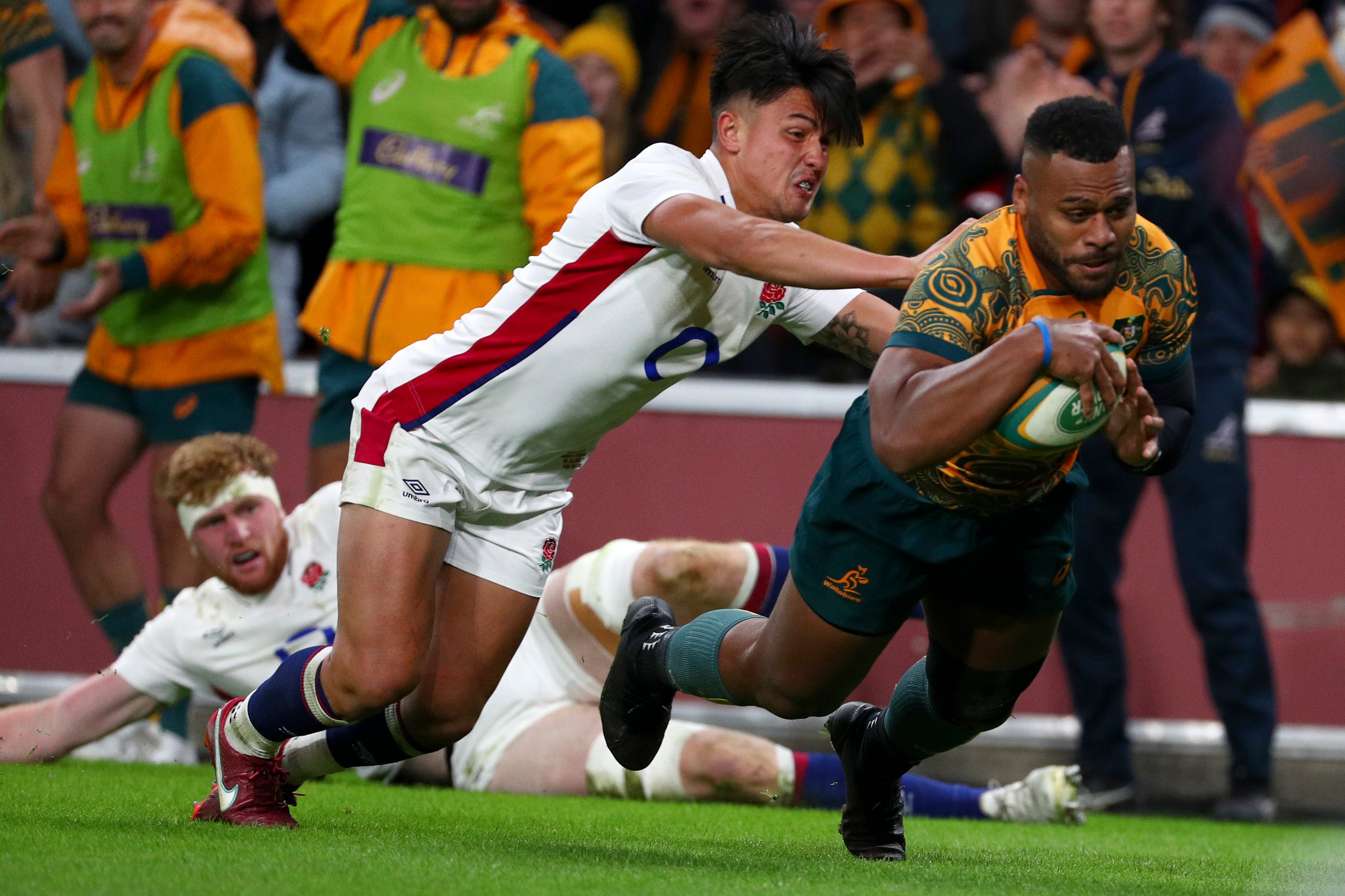 Samu Kerevi dives over for Australia’s second try