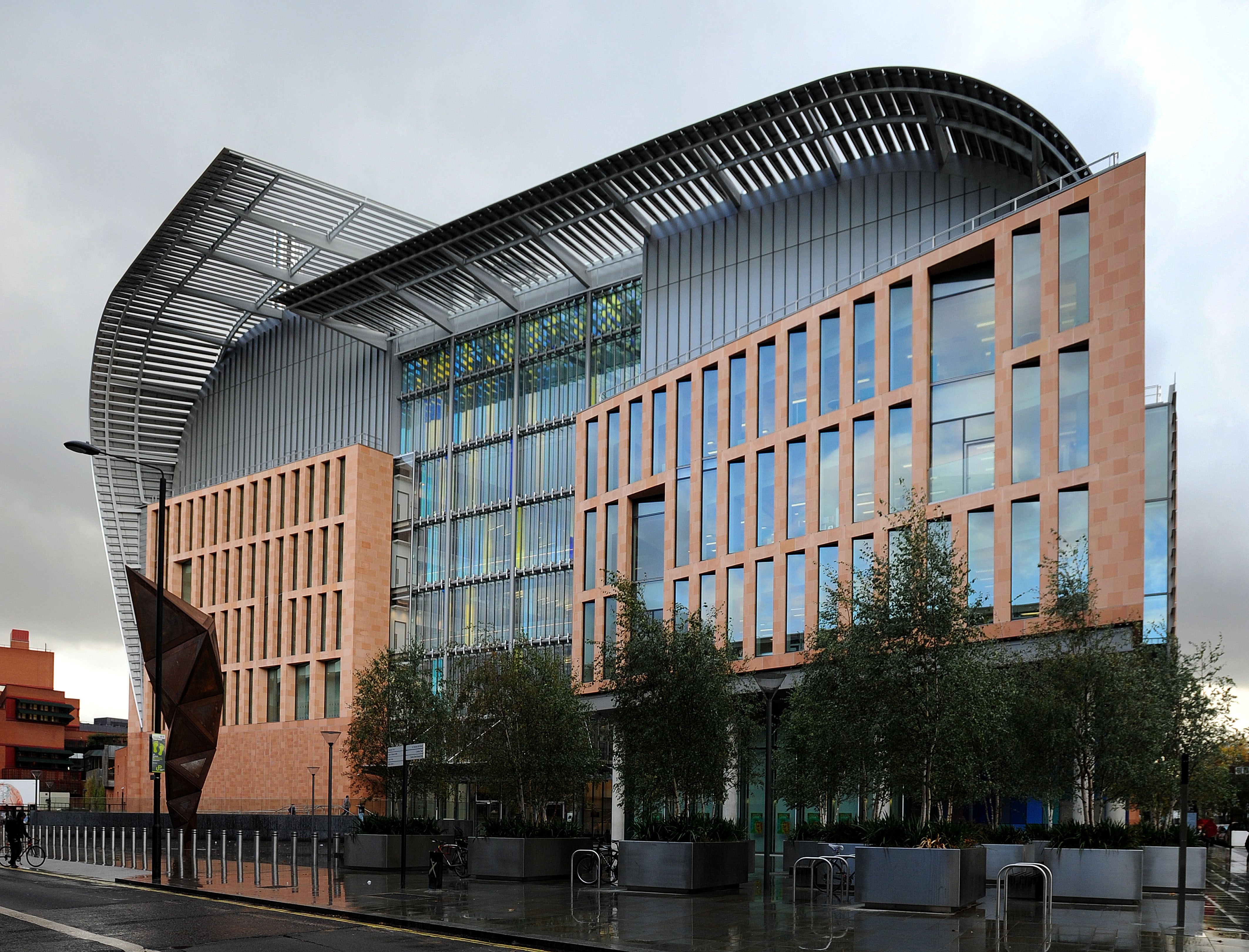 Several of the UK’s largest health bodies have come together to unveil £1 billion in funding for the Francis Crick Institute (Nick Ansell/PA)