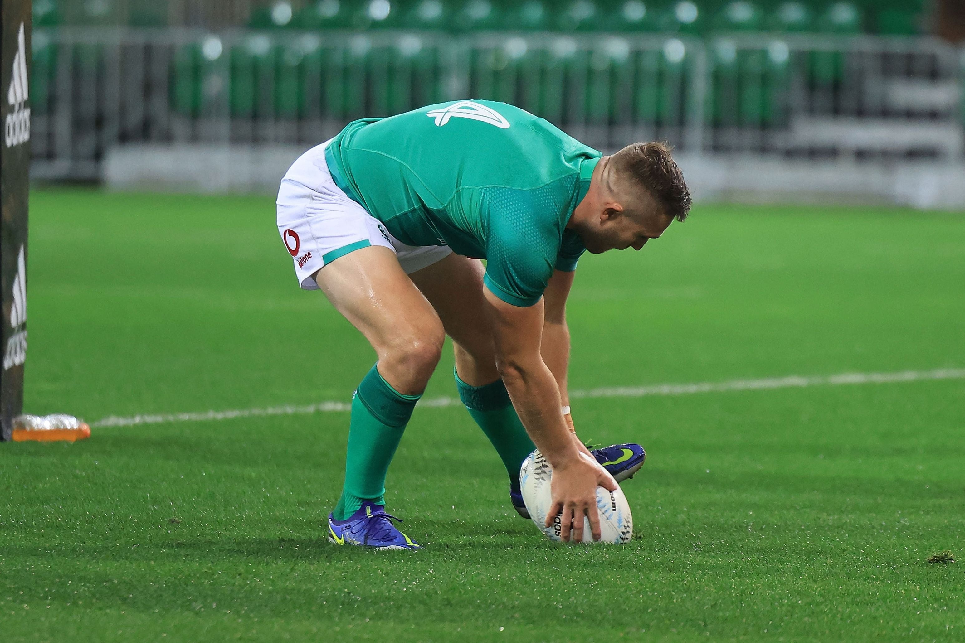 Jordan Larmour dots down the first of his two tries