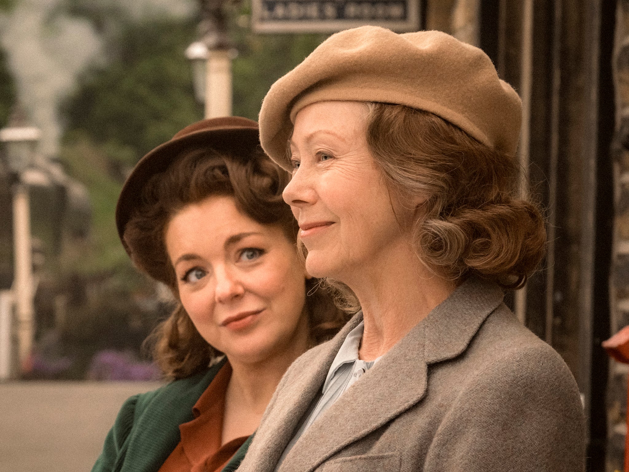 Sheridan Smith and Jenny Agutter in ‘The Railway Children Return’