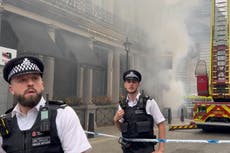 Trafalgar Square fire: 125 fire fighters tackle blaze in central London pub during heatwave