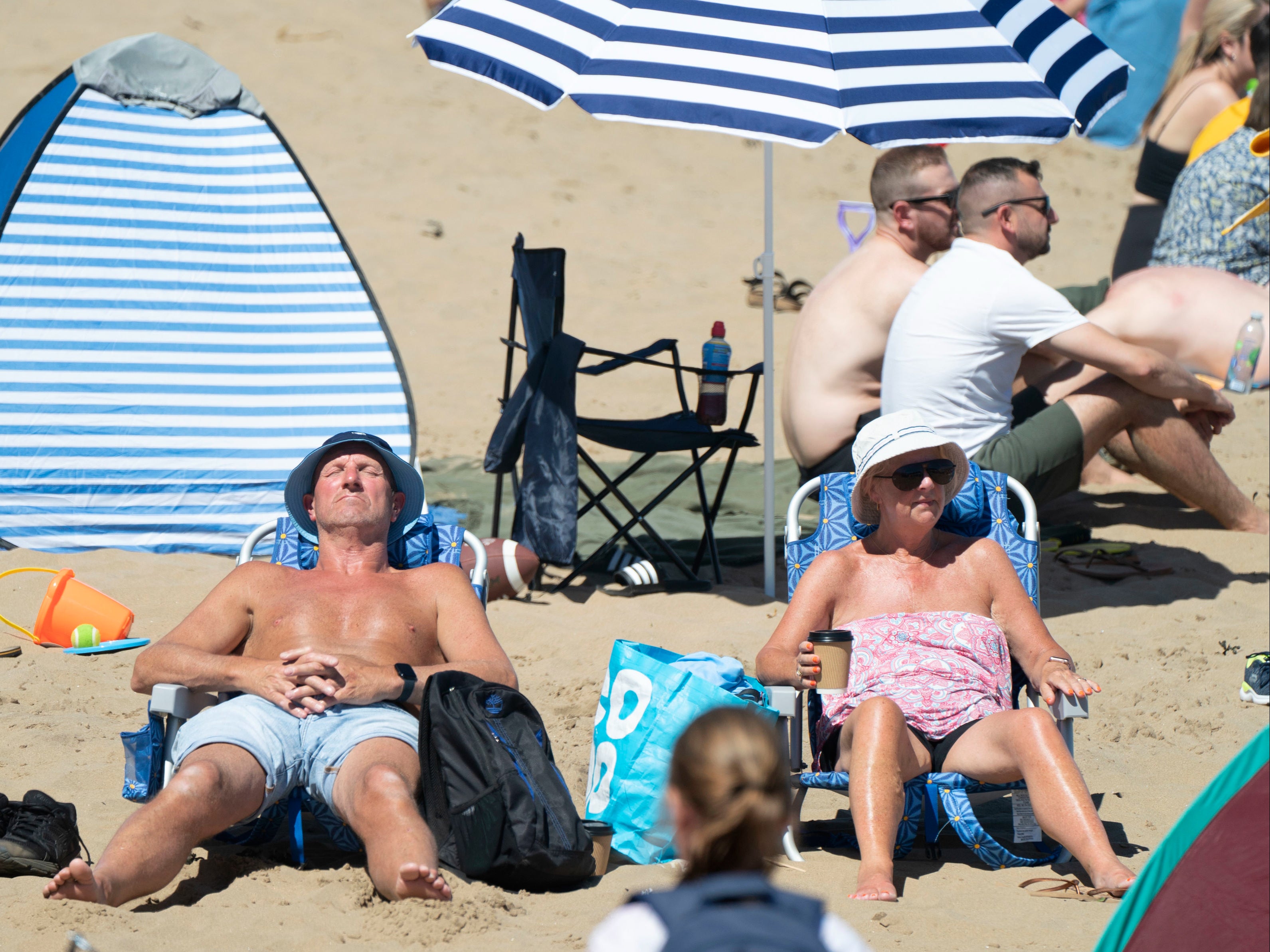 The Met Office has extended its amber warning for extreme heat for much of England and Wales until the end of Tuesday