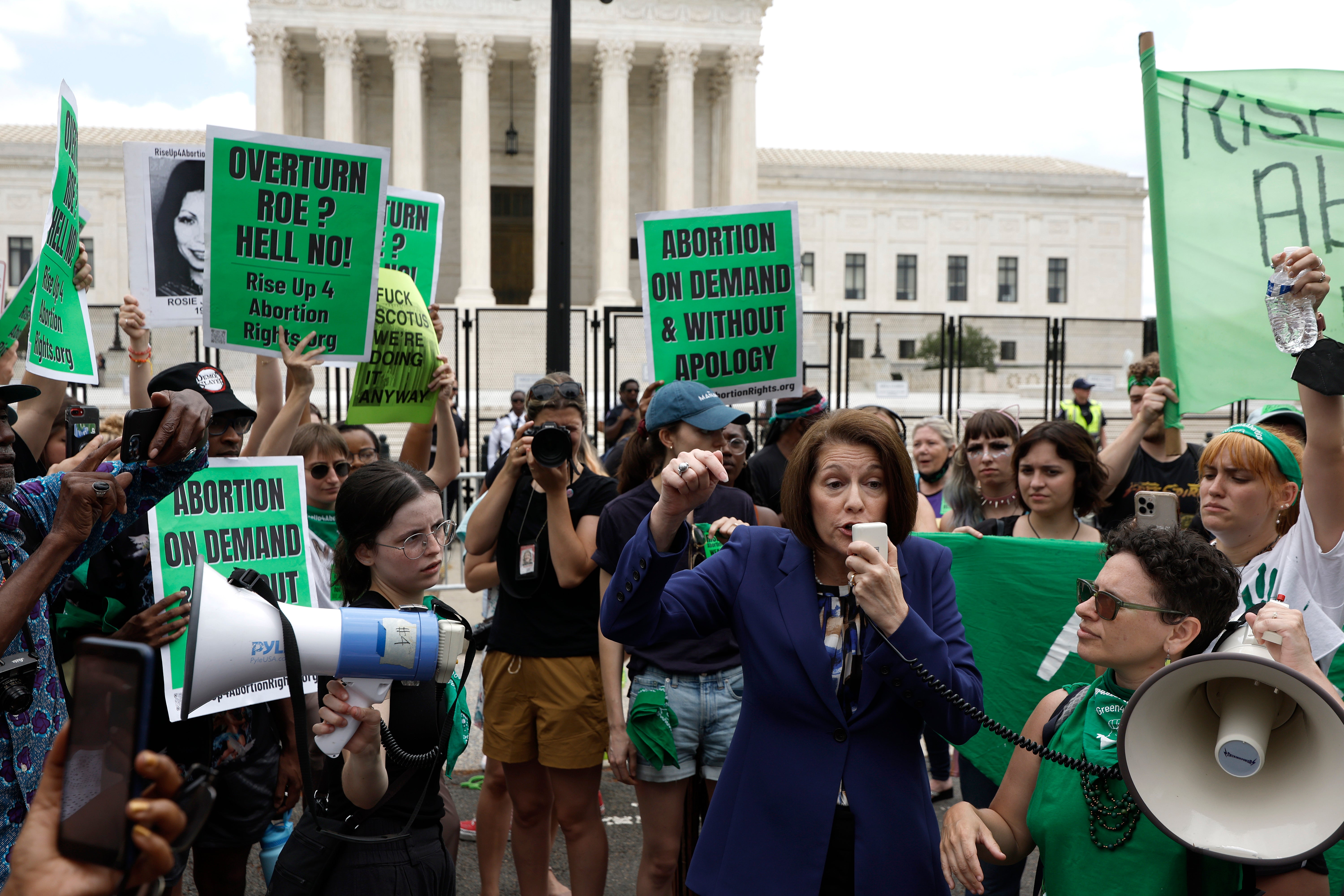 Senator Cortez Masto speaks to abortion rights activists