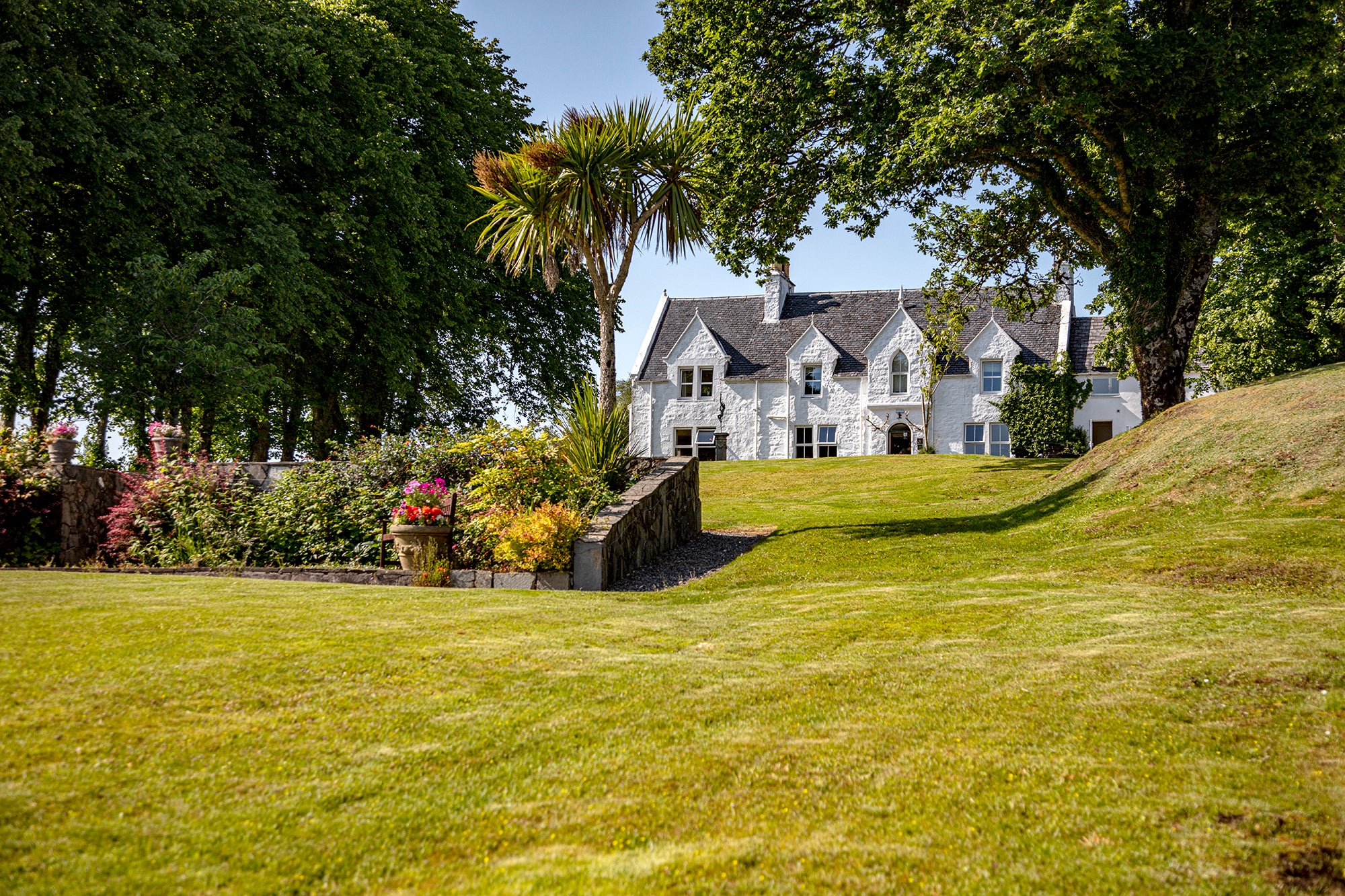 Feel part of the Macdonald family in the 14-bedroom Kinloch Lodge