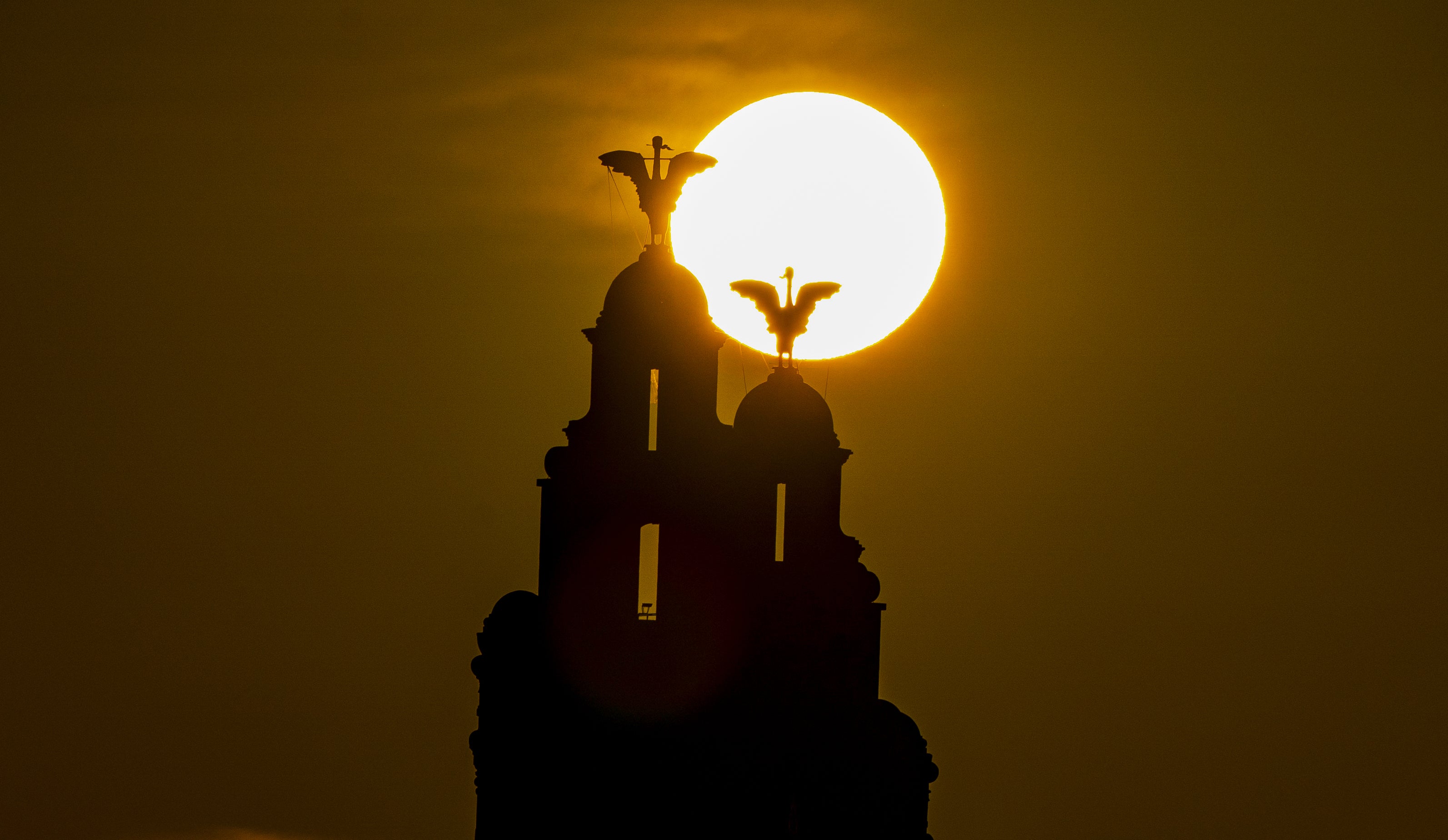 Warmer weather is predicted for Sunday ahead of the heatwave next week (Peter Byrne/PA)