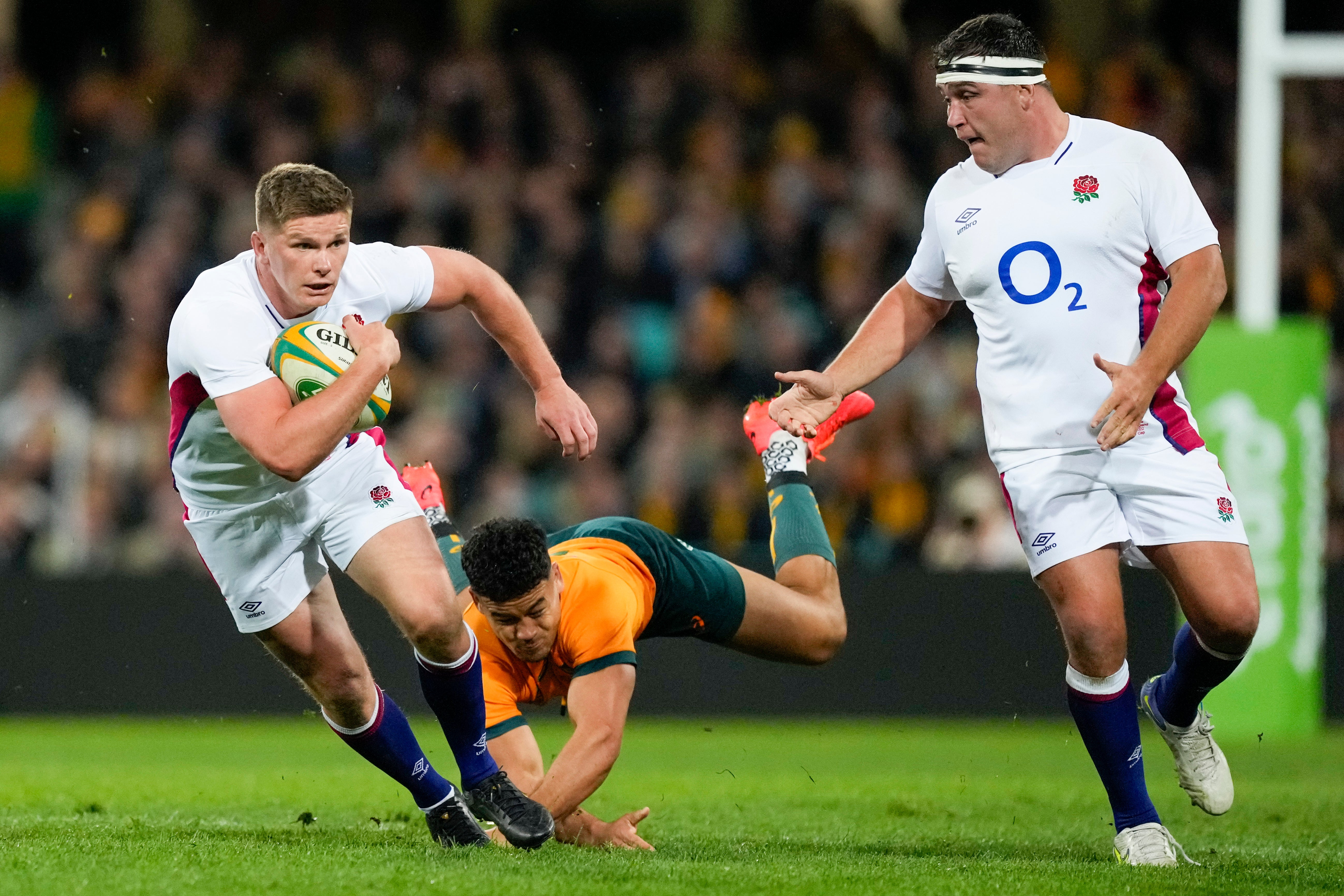 Owen Farrell (left) has linked well with Smith (Mark Baker/AP)