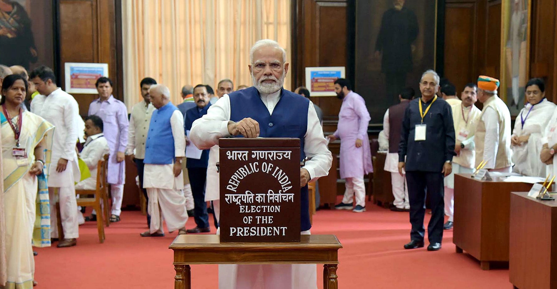 Narendra Modi casts his vote in the 2022 Indian presidential election on Monday