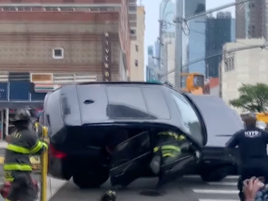 A firefighter was injured while stabilising vehicles after a crash in New York