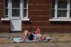 Why do heatwaves in the UK feel hotter than abroad?