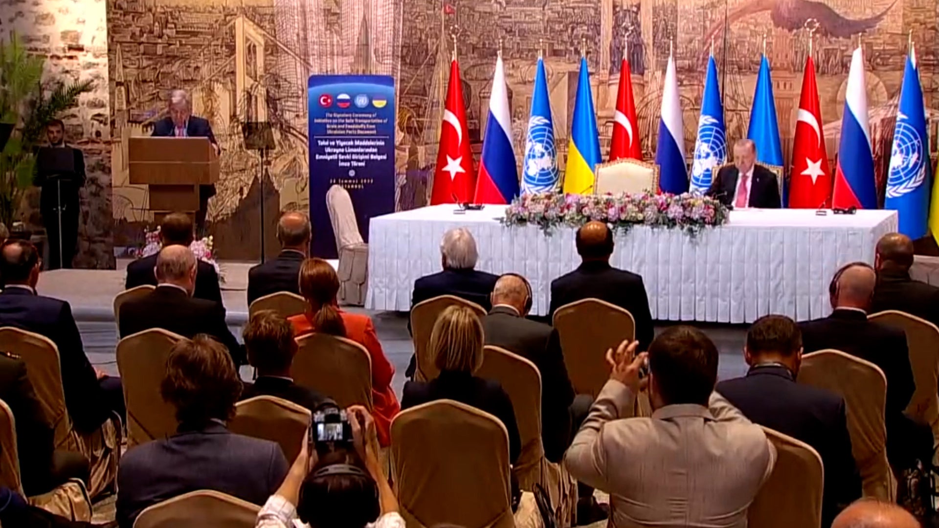 ‘Billions’ will avoid famine says Erdogan as Ukraine and Russia sign grain deal