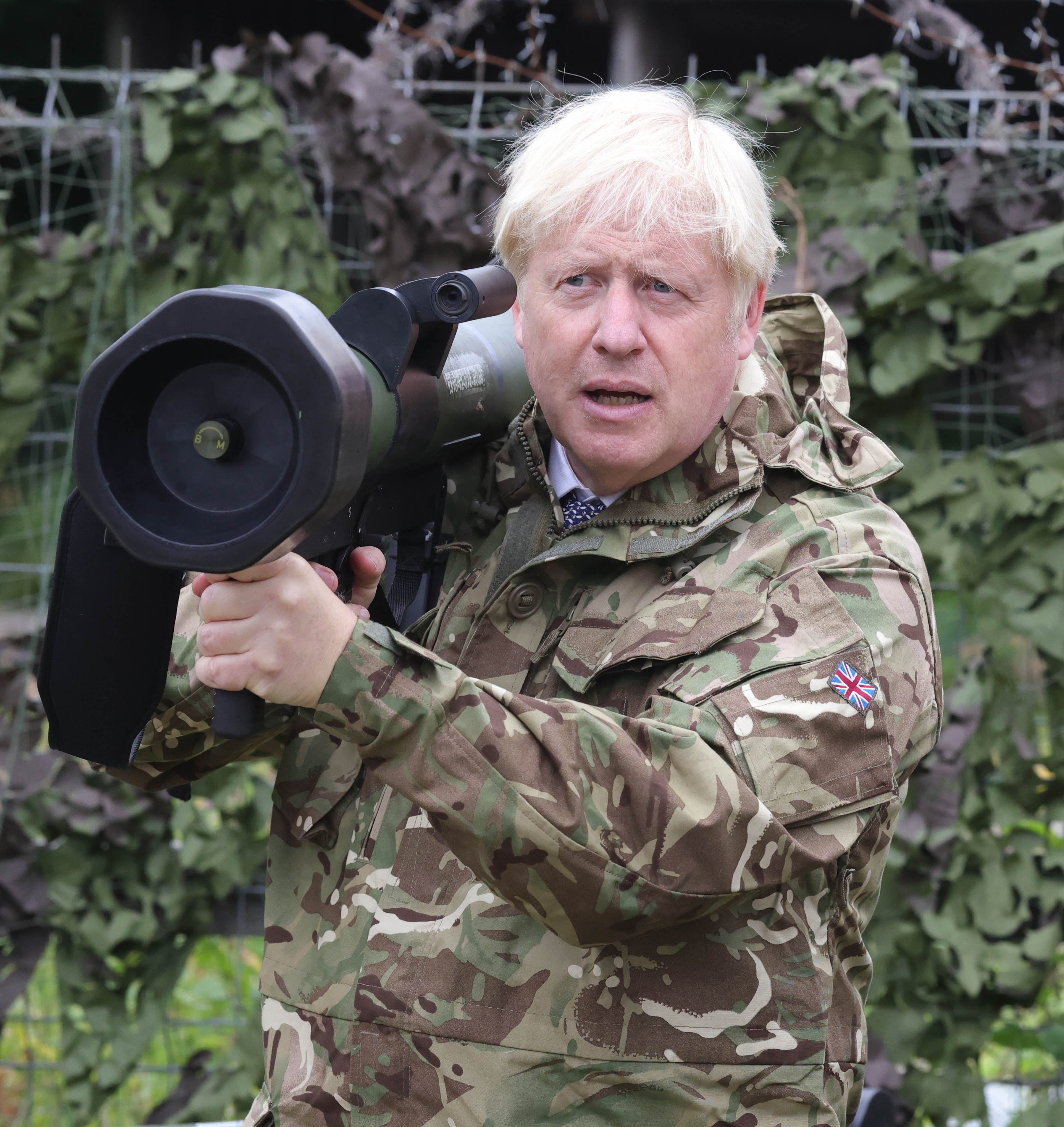 Boris Johnson visits Ukrainian troops being trained by British Armed Forces in North Yorkshire