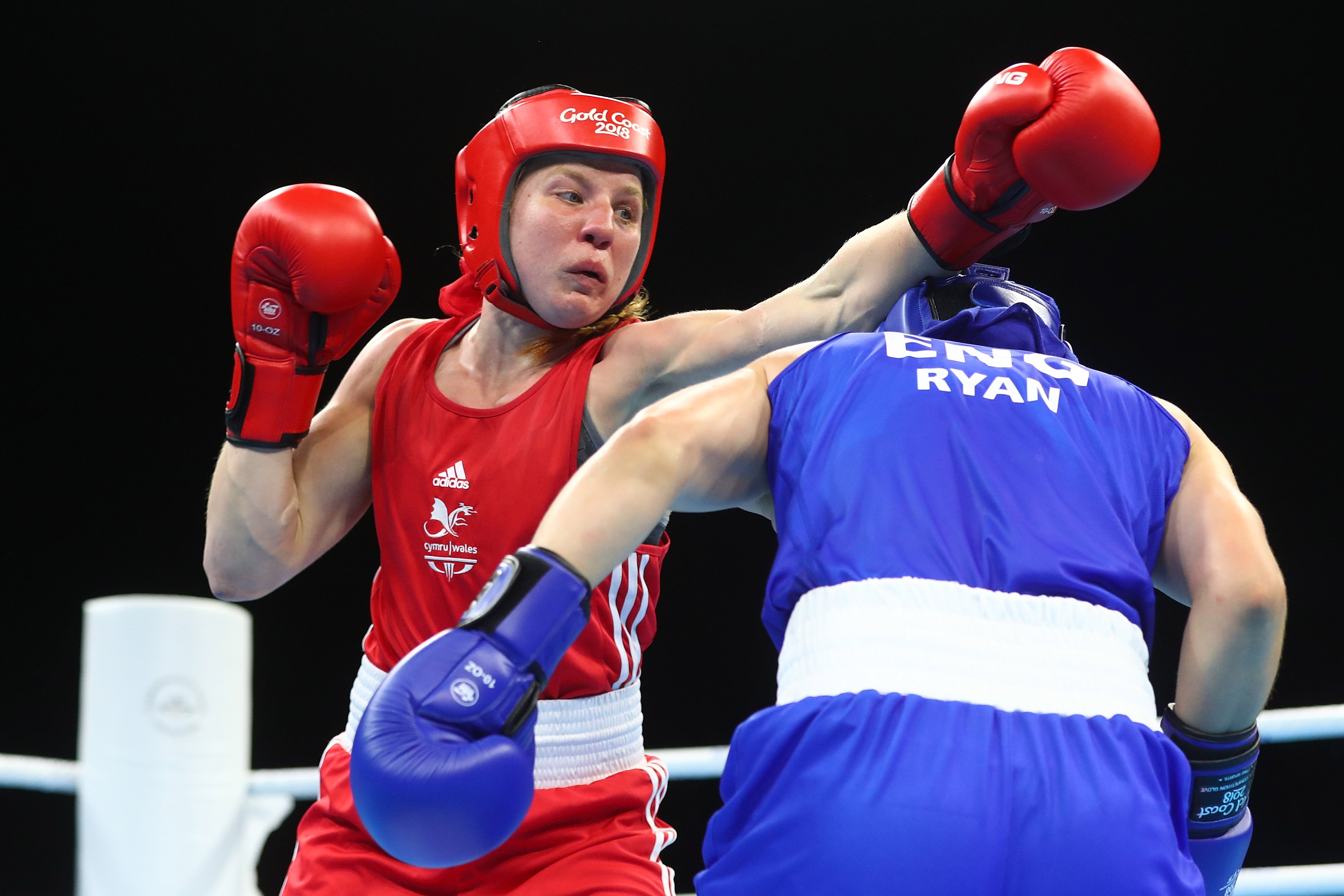 Rosie Eccles (l) lost a wafer-thin decision to England’s Sandy Ryan in the final four years ago