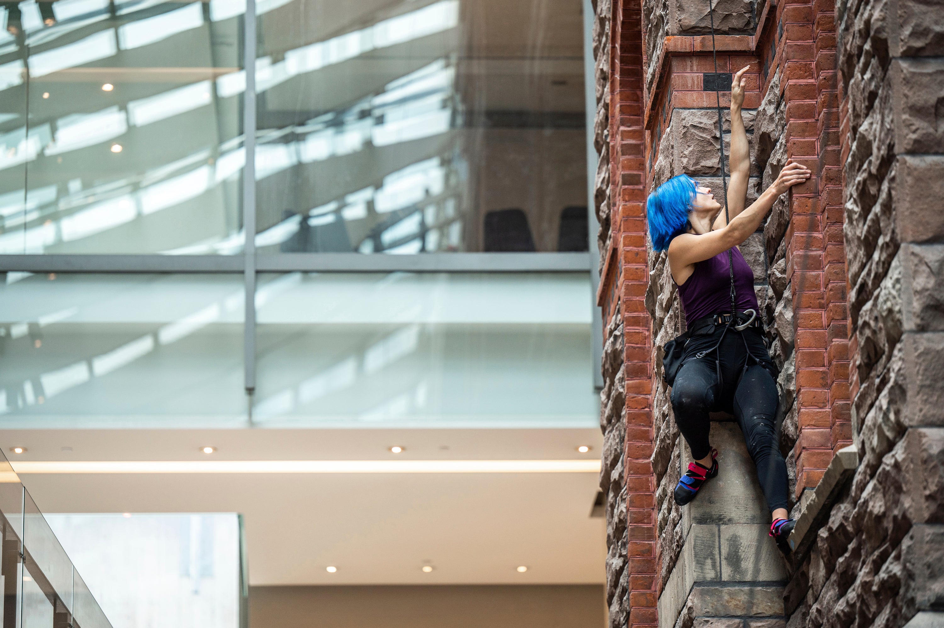 Opera Climbing the Wall