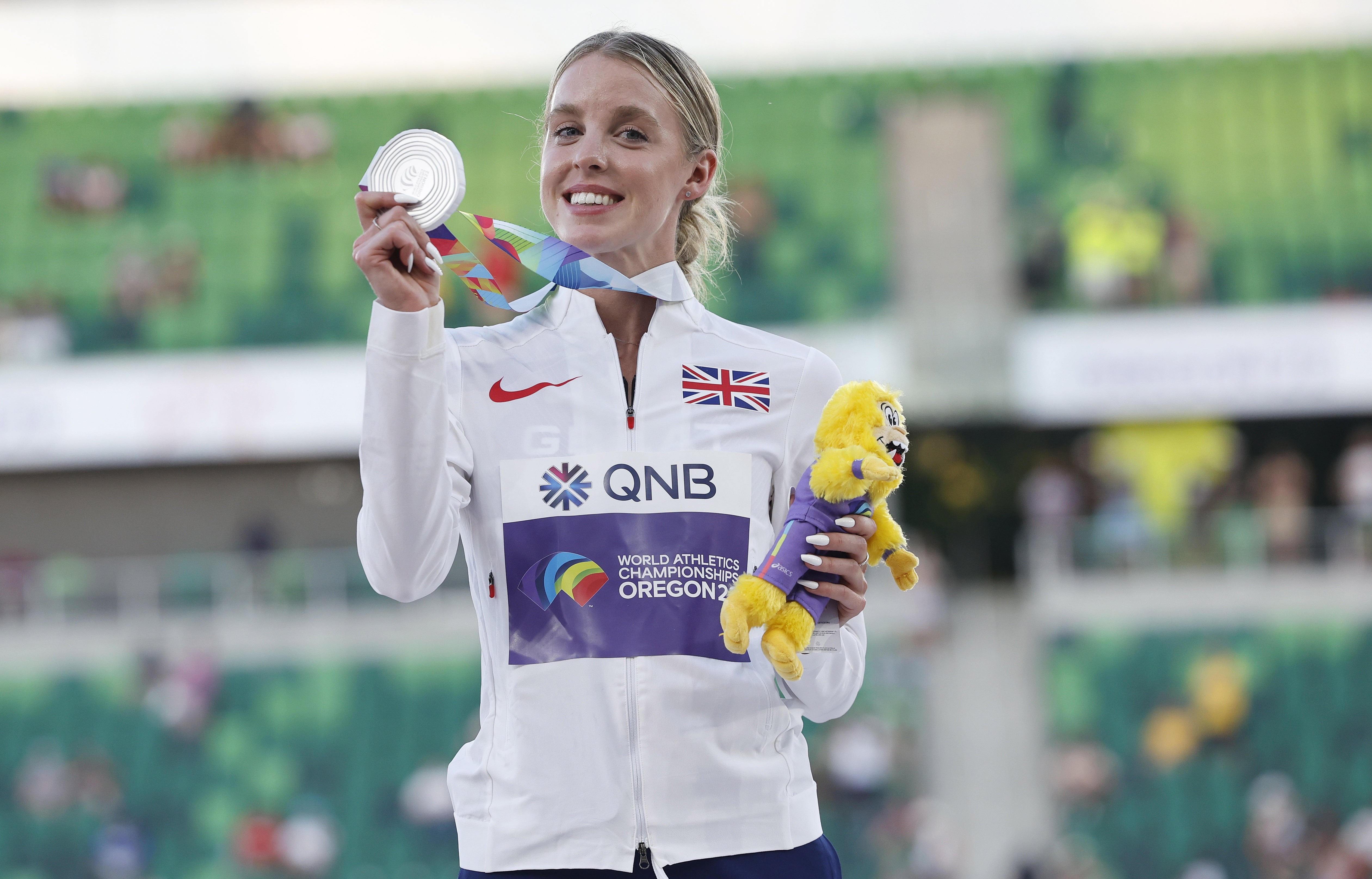 Keely Hodgkinson of Great Britain celebrates her silver medal