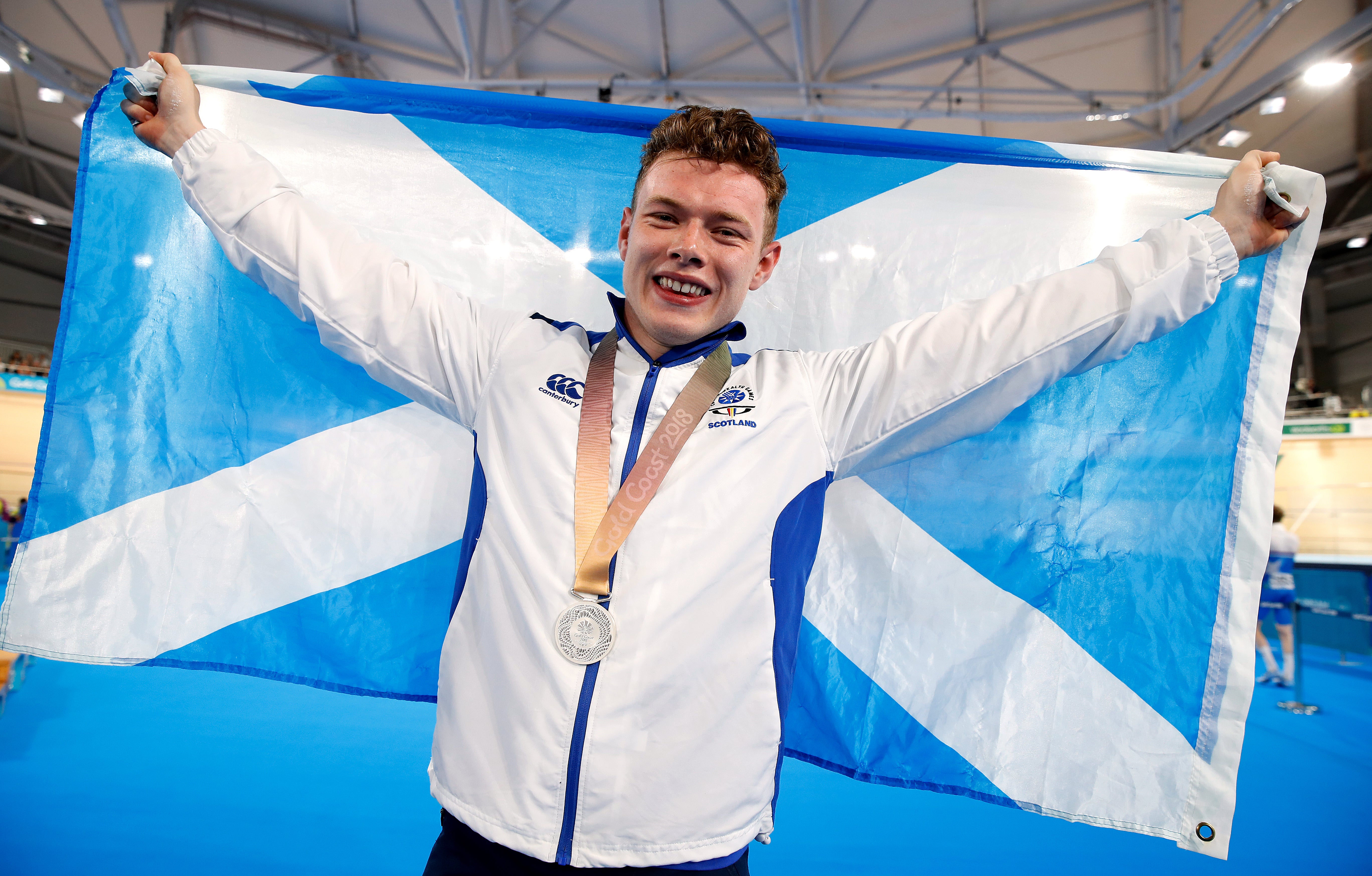 Jack Carlin won silves in the men’s keirin