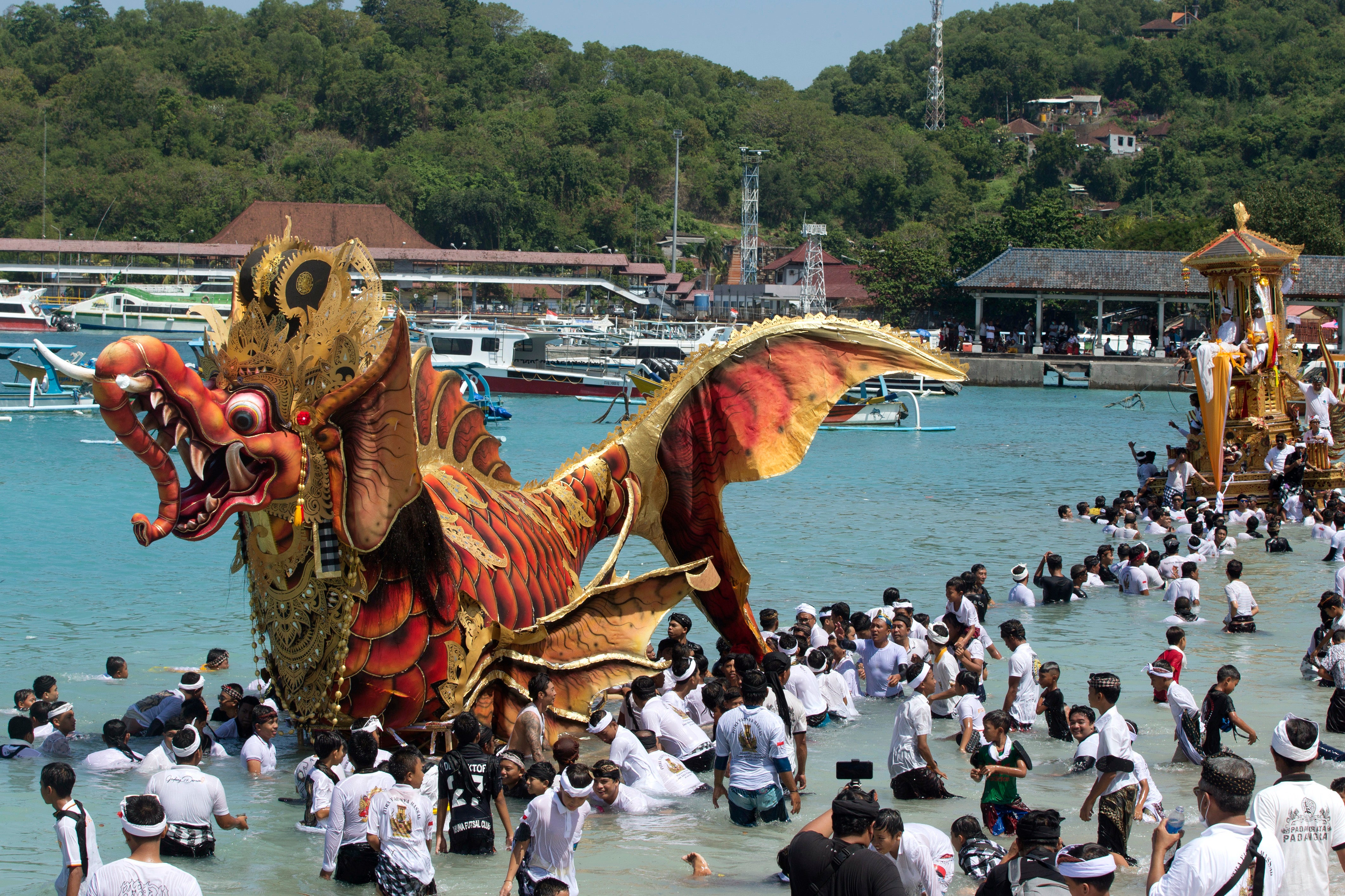 Indonesia Cremation Photo Gallery