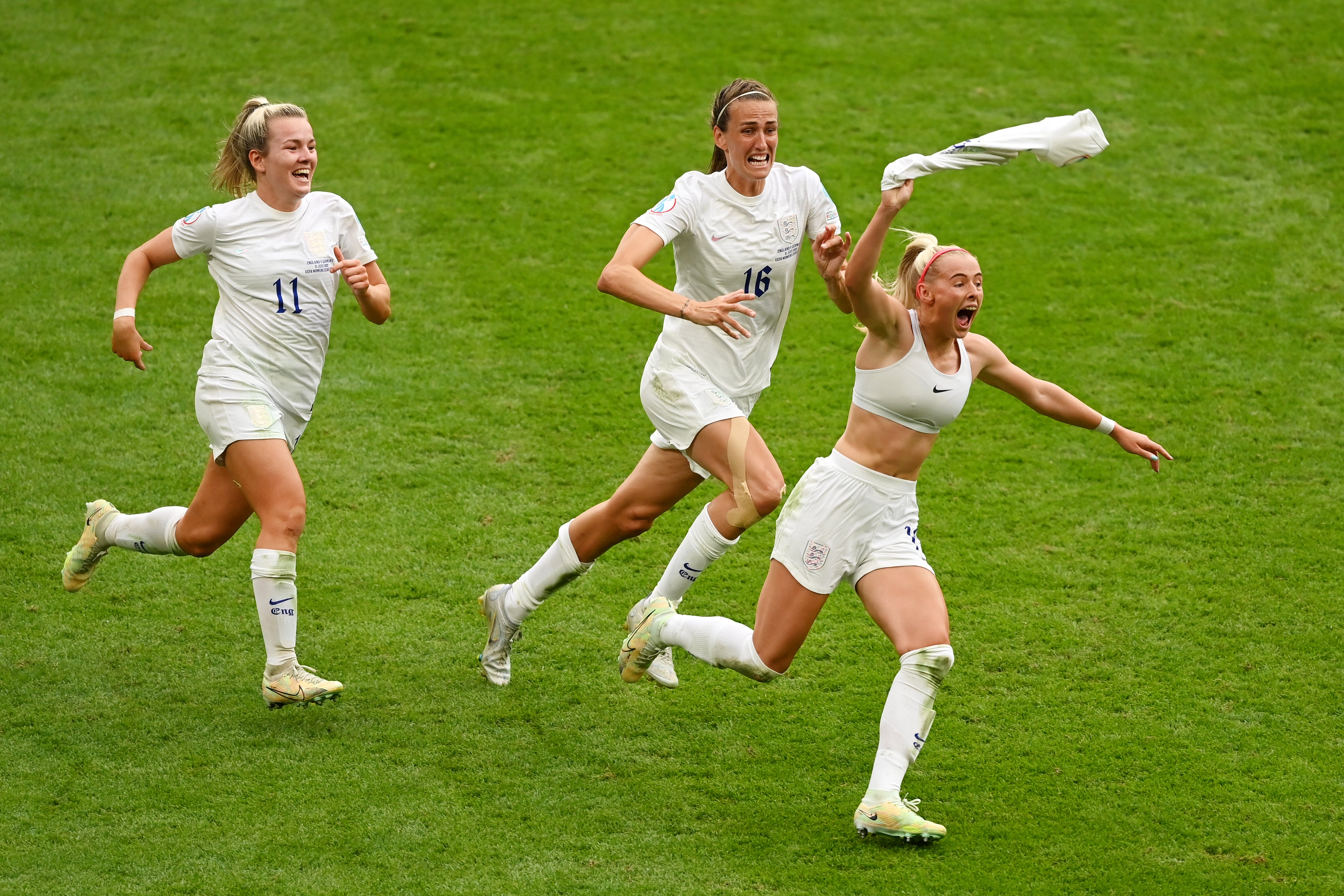 Chloe Kelly scored in the 110th minute to take the Lionesses to victory